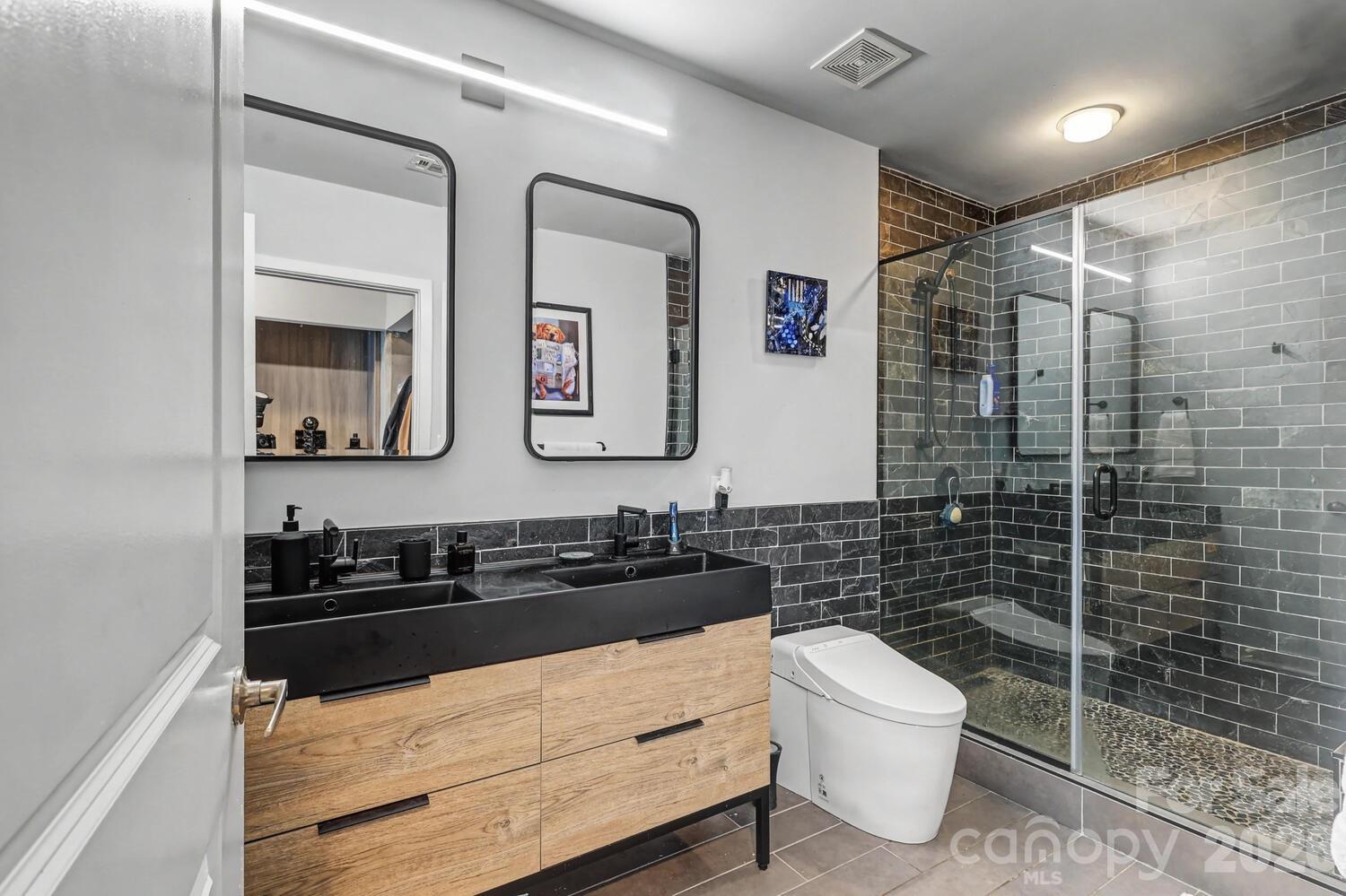 210 N Church Street #1507 — Charlotte