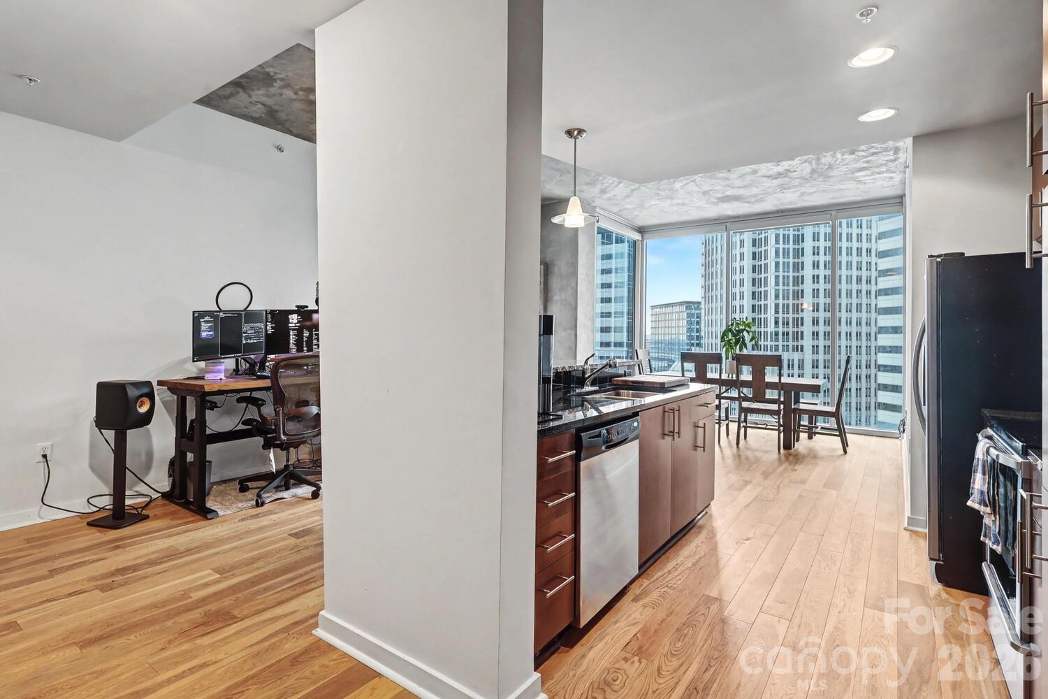210 N Church Street #1507 — Charlotte