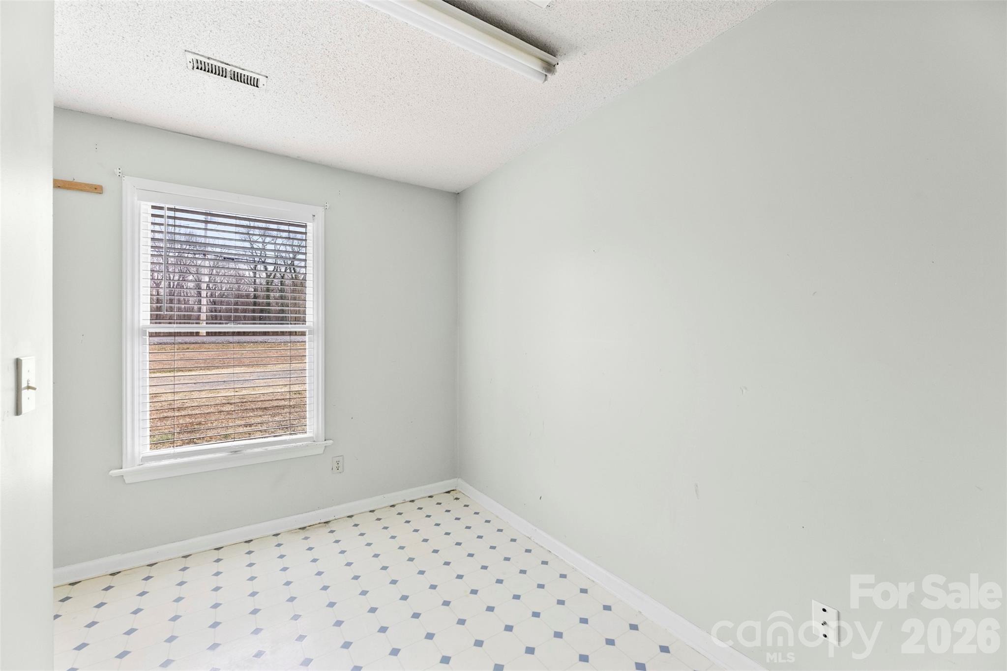 3835 Beaty Road — Gastonia