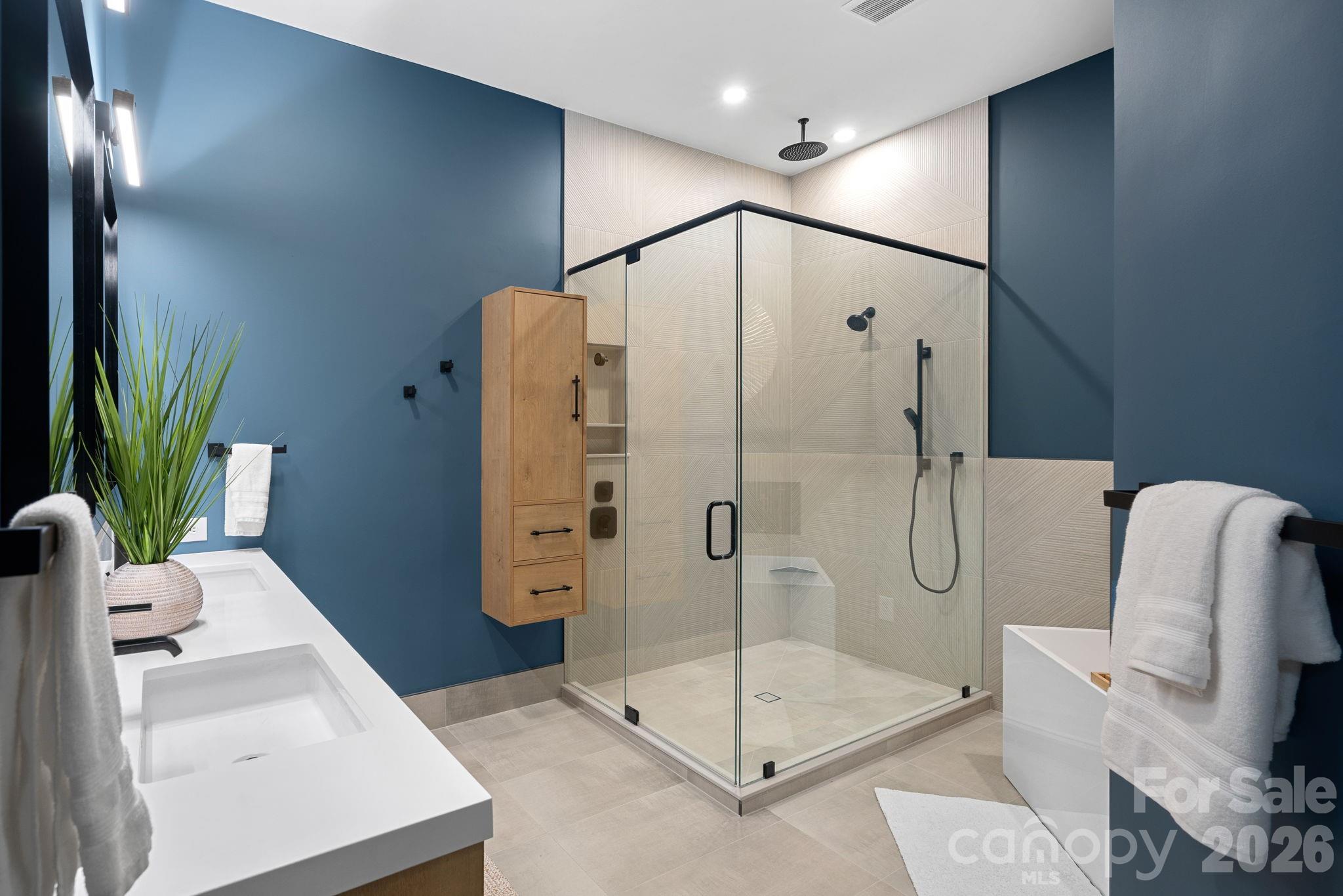103 N Cove Key Lane — Mooresville