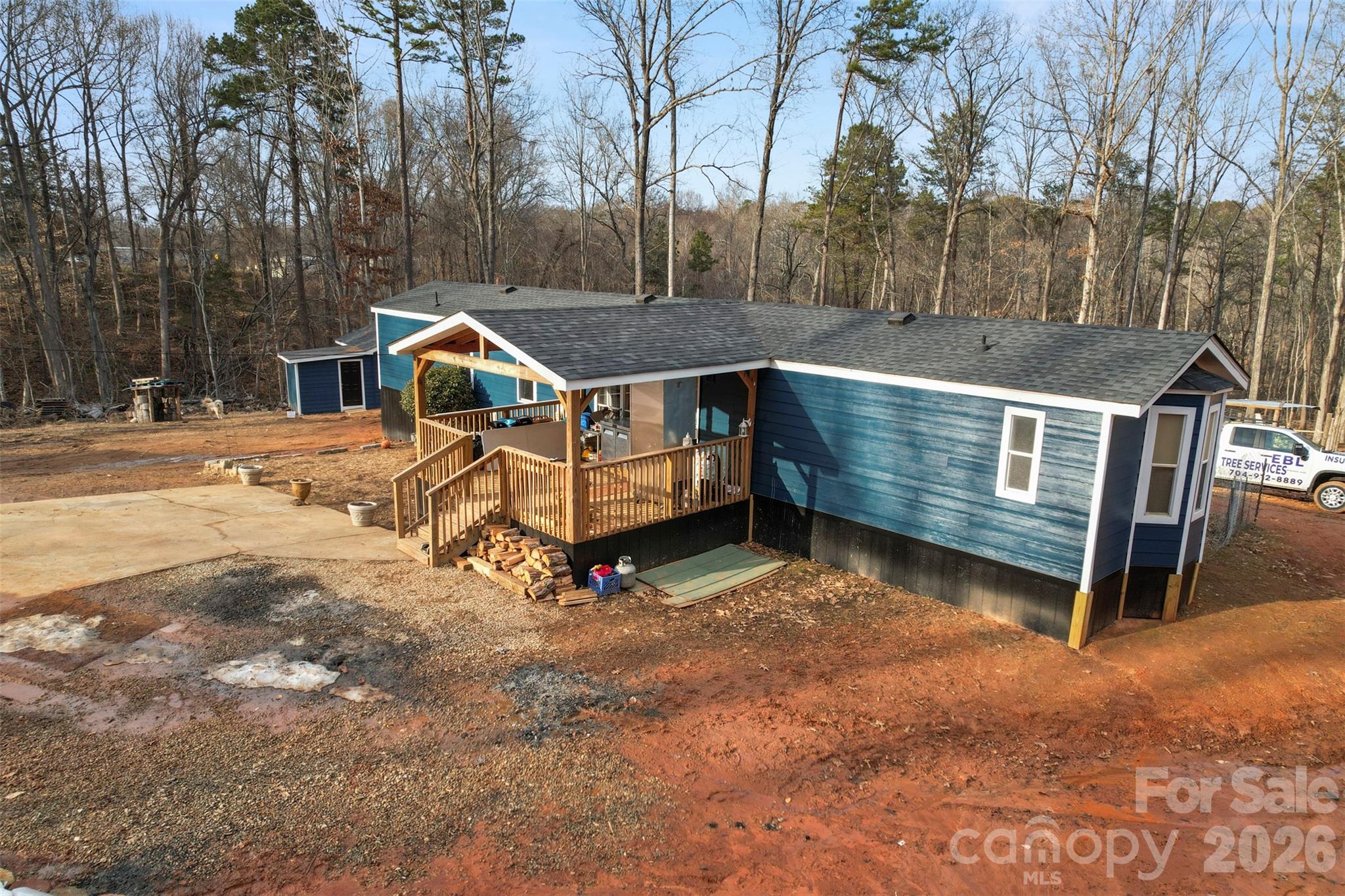 500 White Jenkins Road — Bessemer City