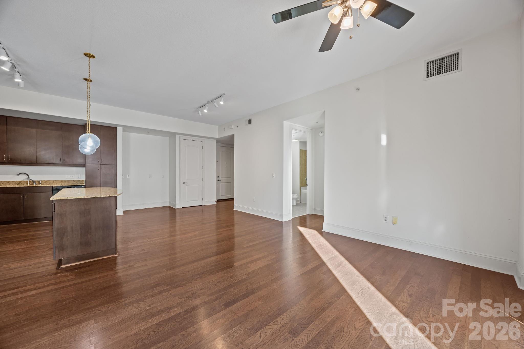 4620 Piedmont Row Drive #609 — Charlotte
