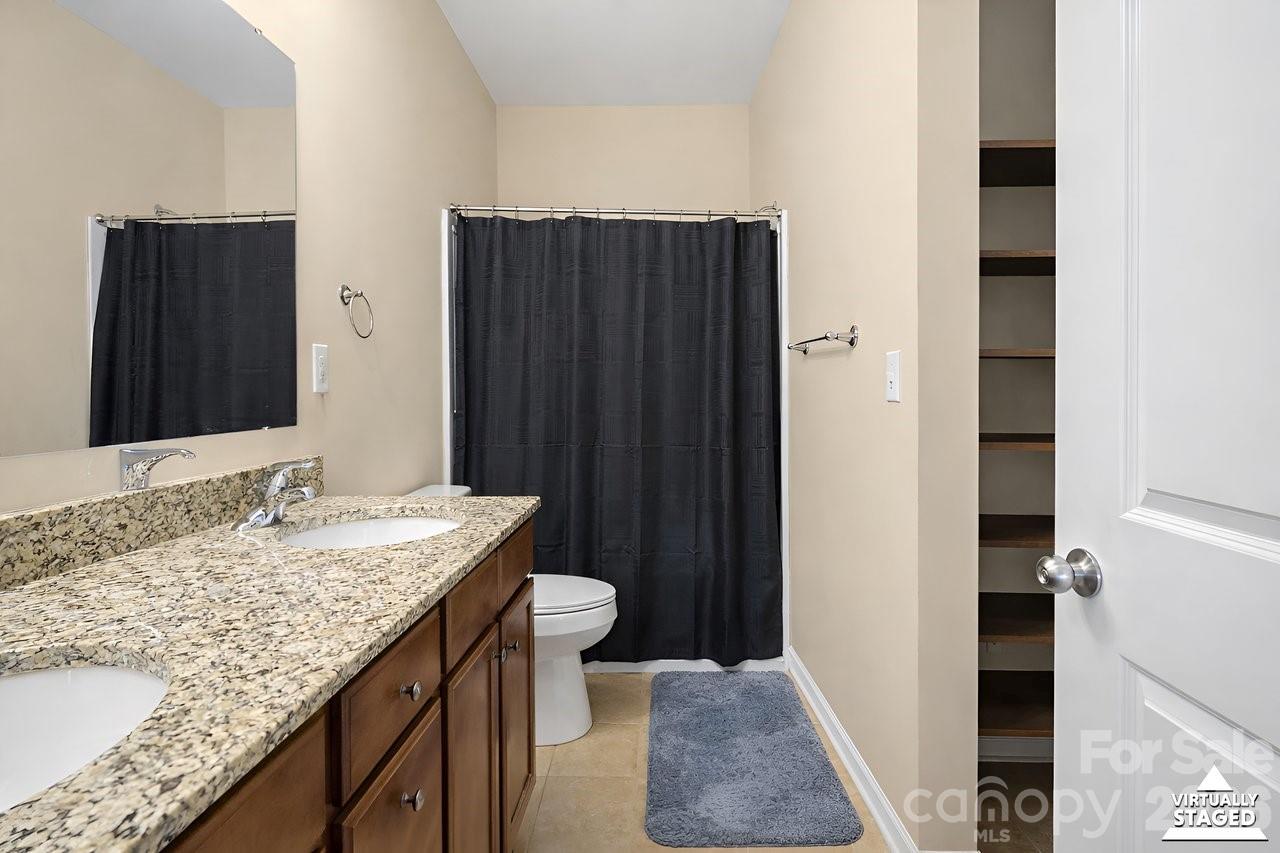 4806 Tradd Circle — Monroe