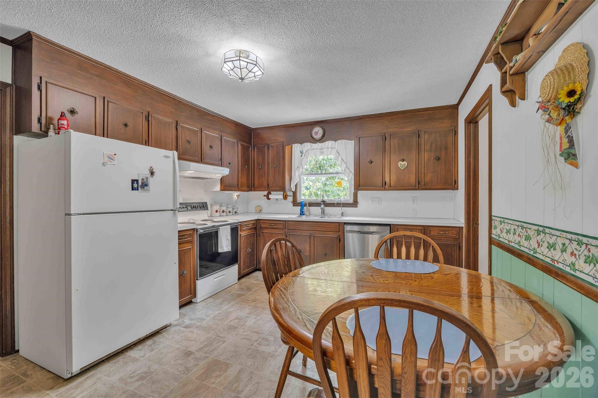 137 Proust Road — Statesville