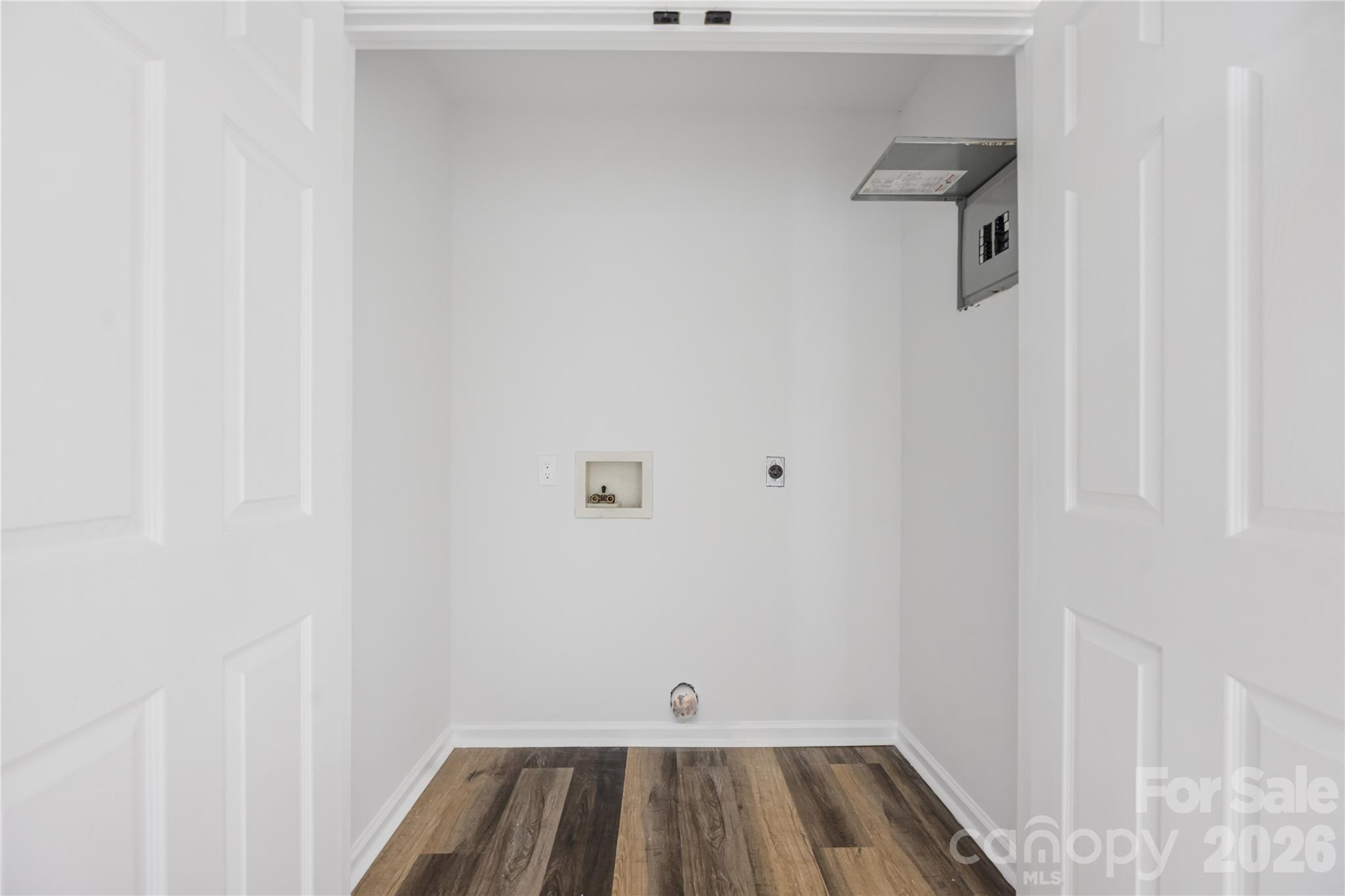 203 Ewing Drive — Belmont
