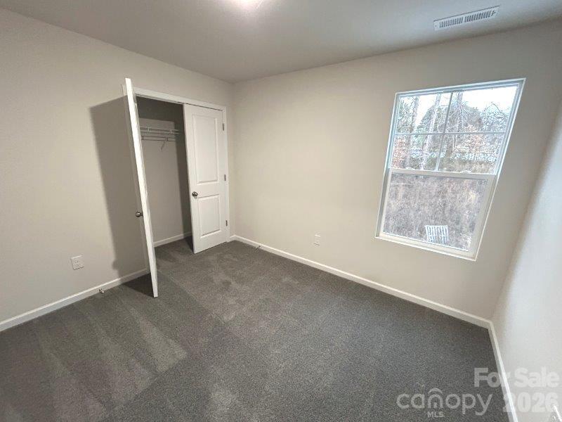 5155 Mark Drive NE — Hickory