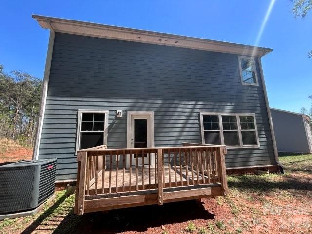 5155 Mark Drive NE — Hickory