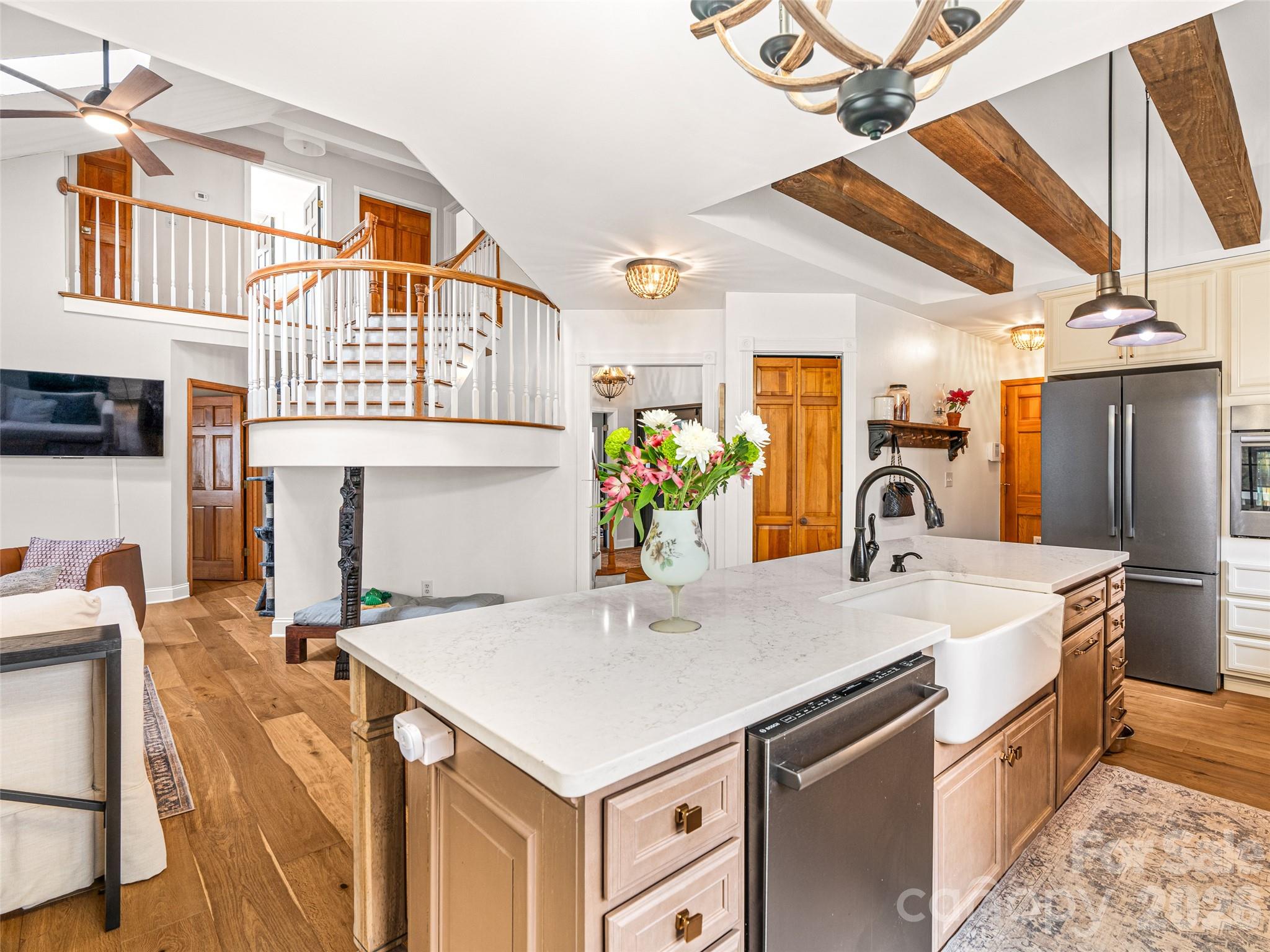 649 Upper Bailey Branch Road — Mars Hill