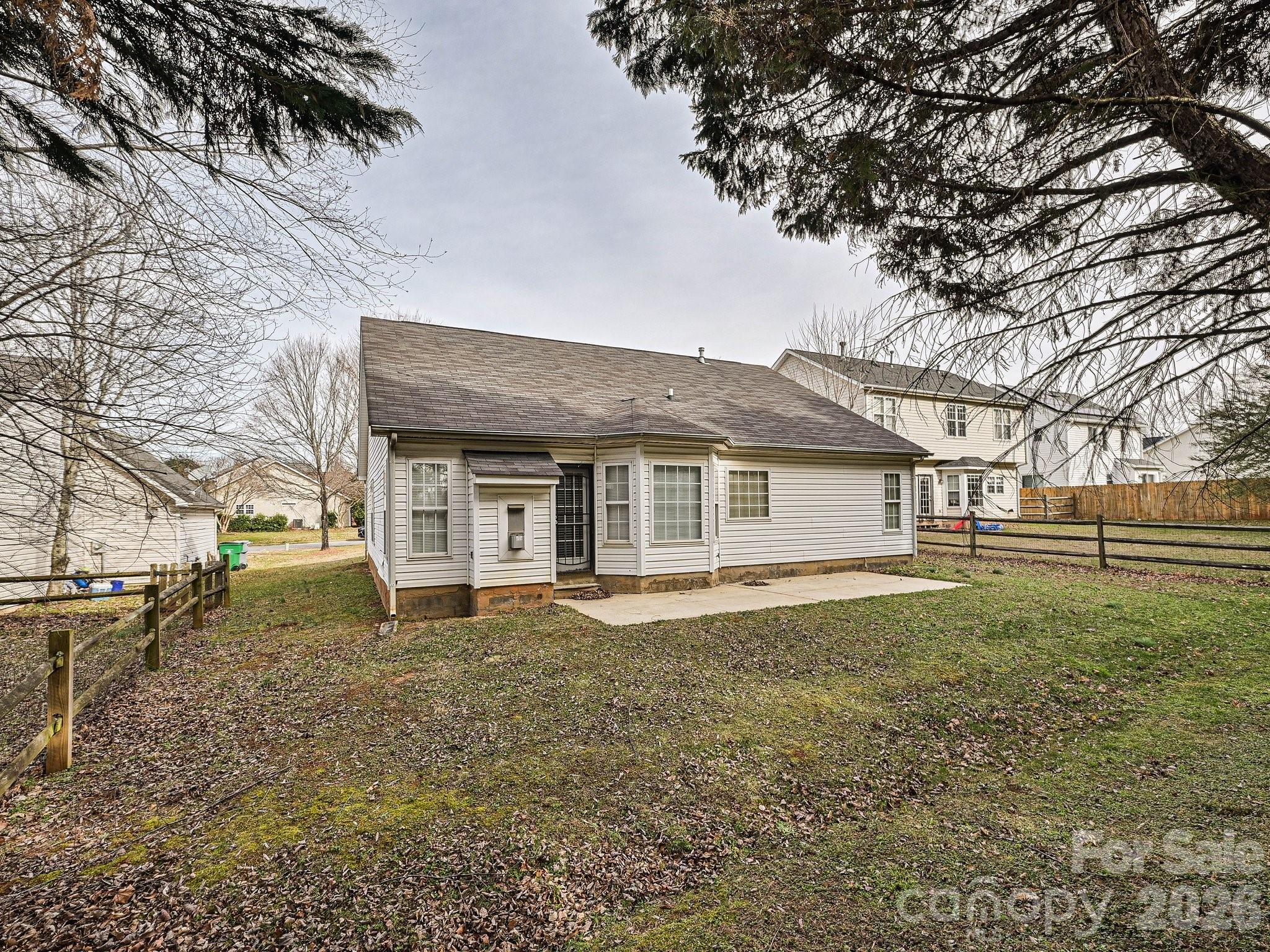 11726 Black Maple Avenue — Charlotte