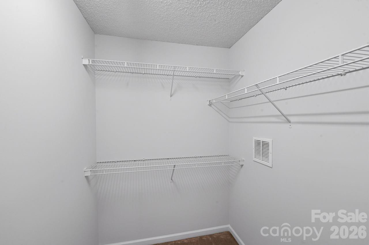 8221 Christmas Court — Charlotte