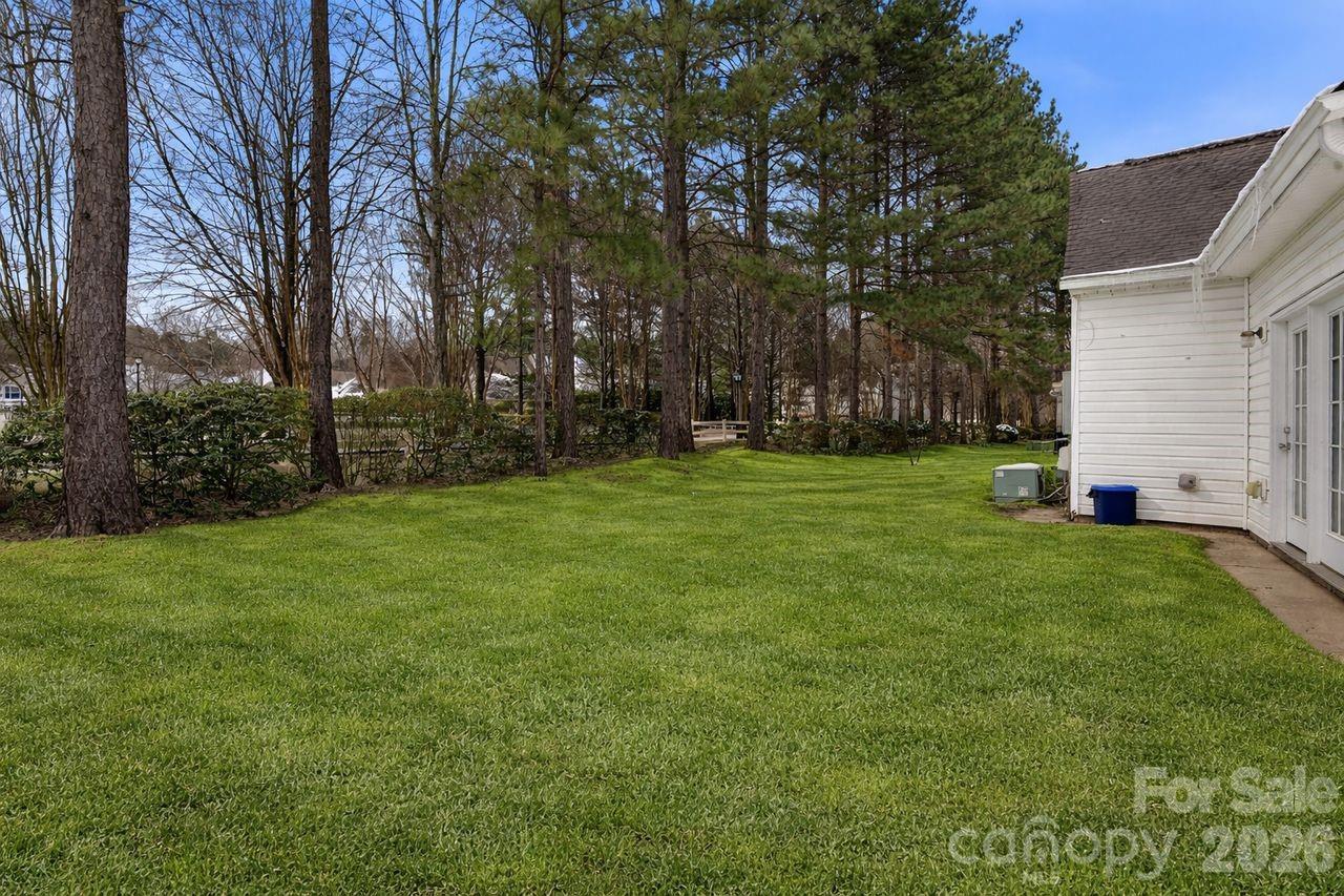 8221 Christmas Court — Charlotte