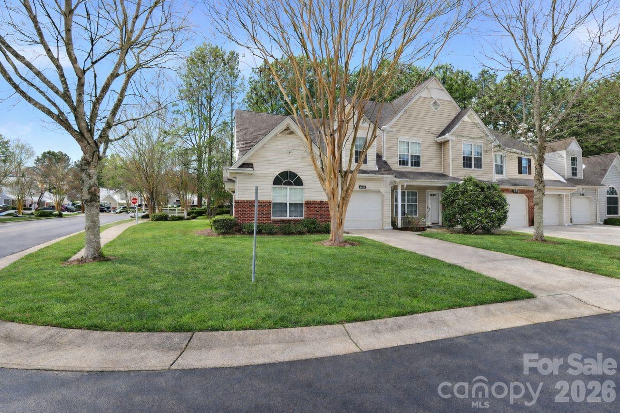 8221 Christmas Court — Charlotte