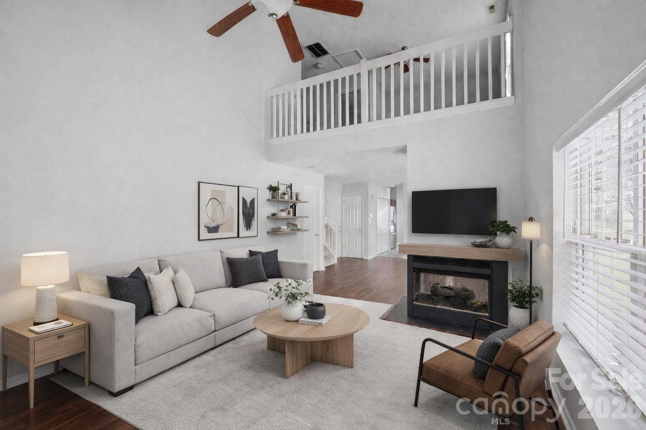 8221 Christmas Court — Charlotte