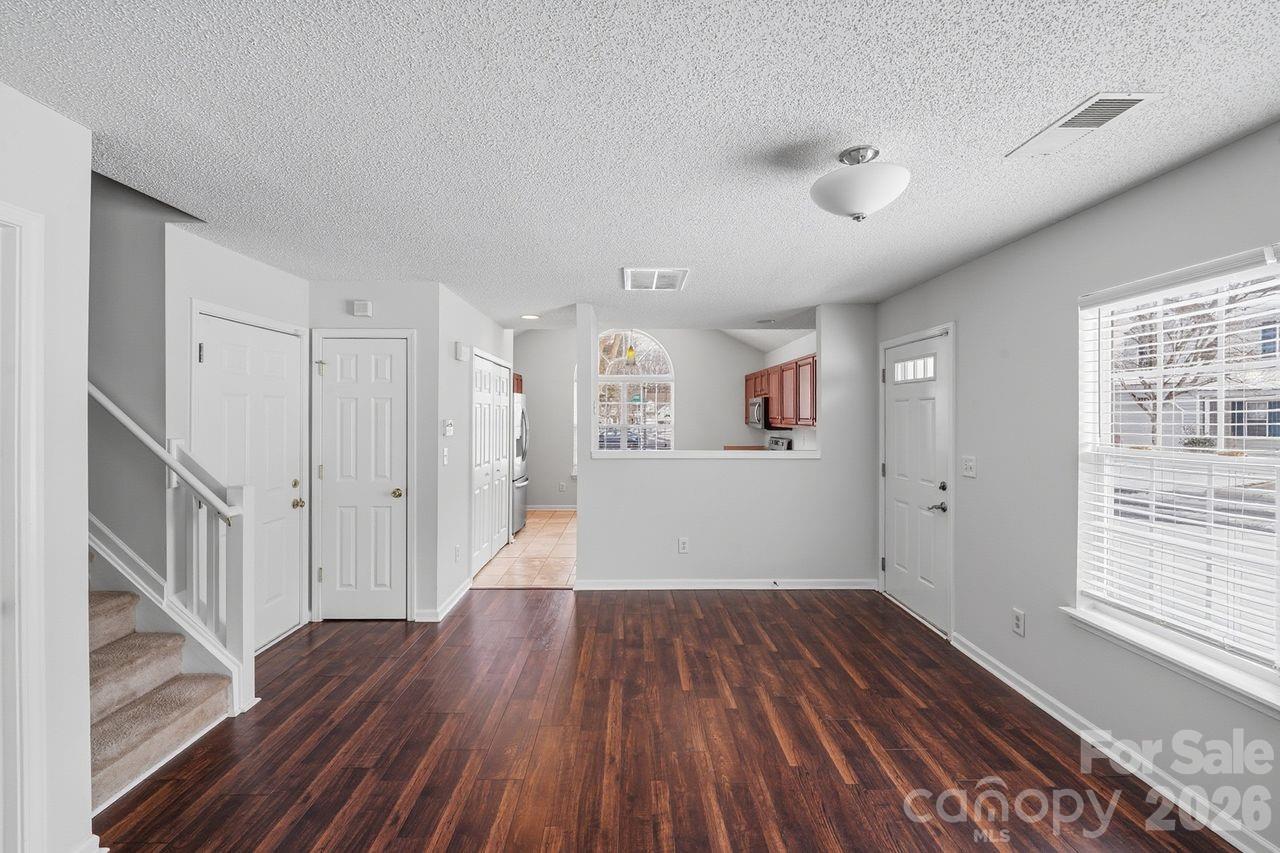 8221 Christmas Court — Charlotte