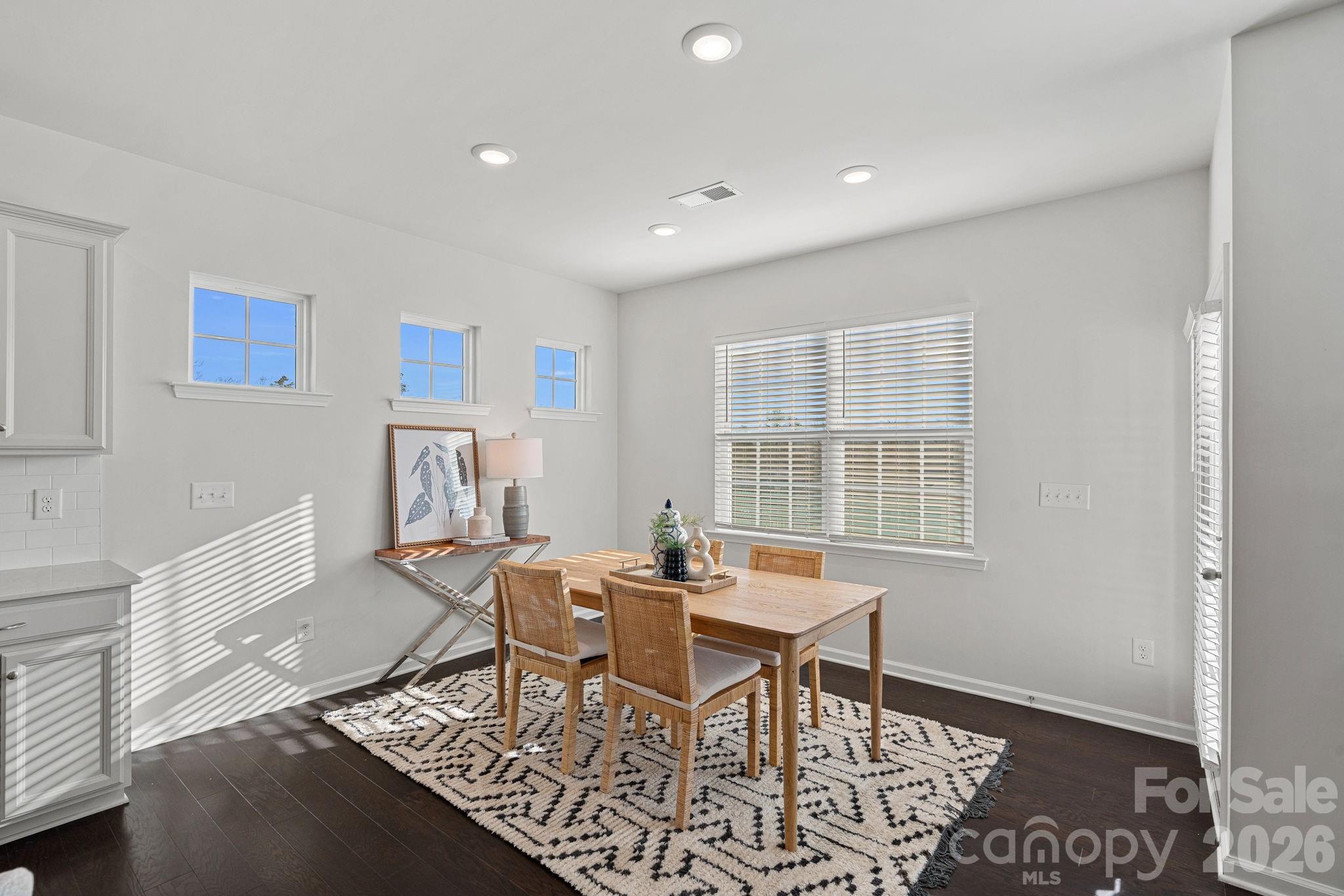 17519 Snug Harbor Road — Charlotte