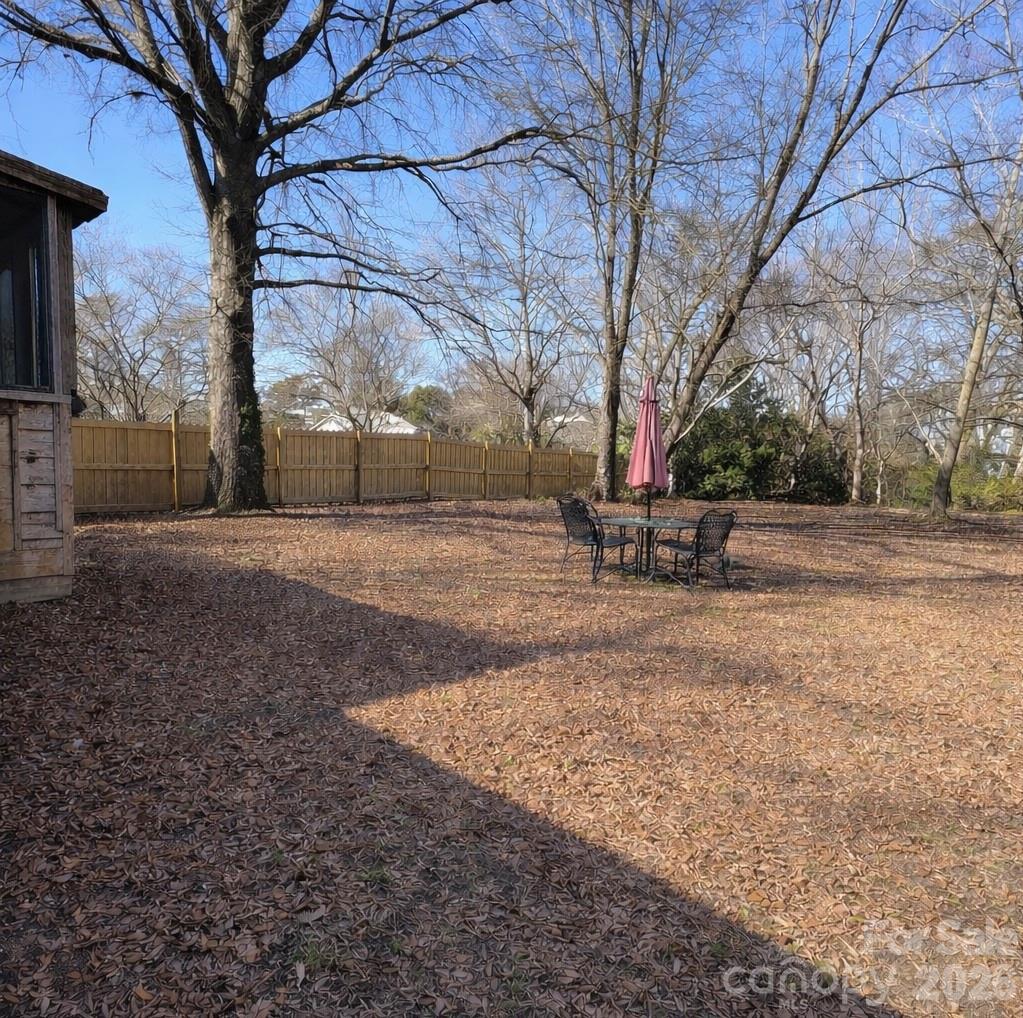 214 Oregon Street — Charlotte