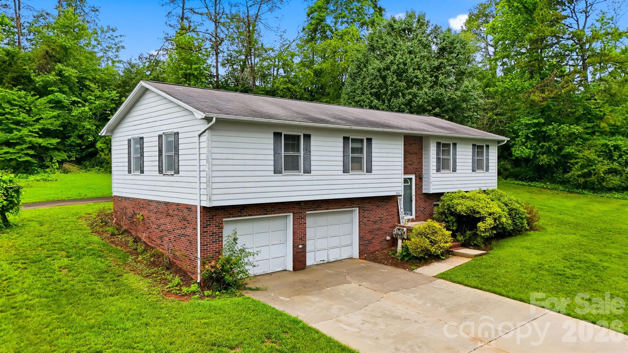 3882 Shadowood Drive — Morganton