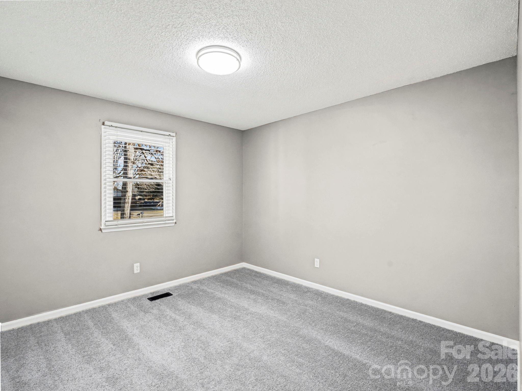 944 Woodland Drive — Shelby