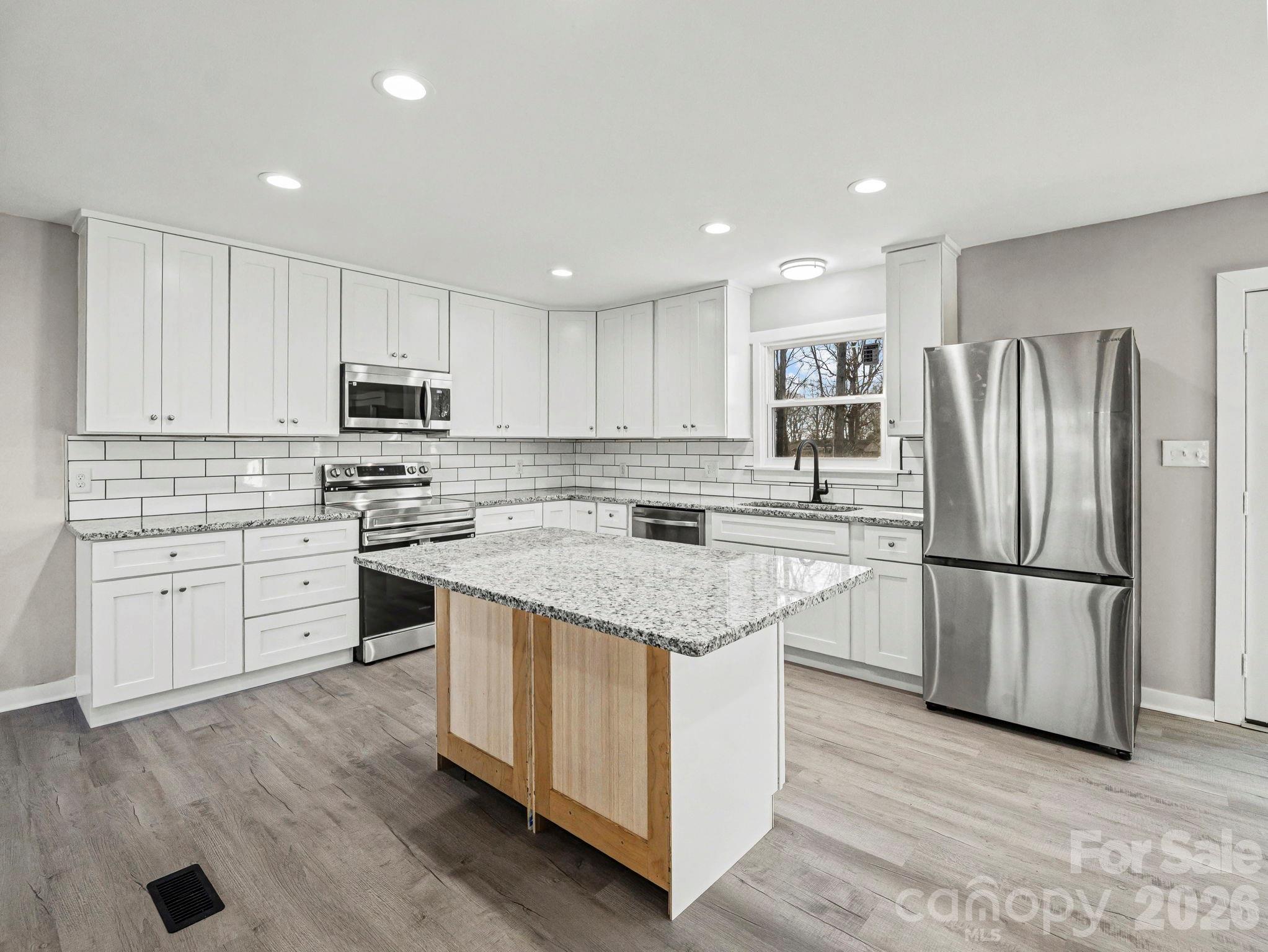 944 Woodland Drive — Shelby