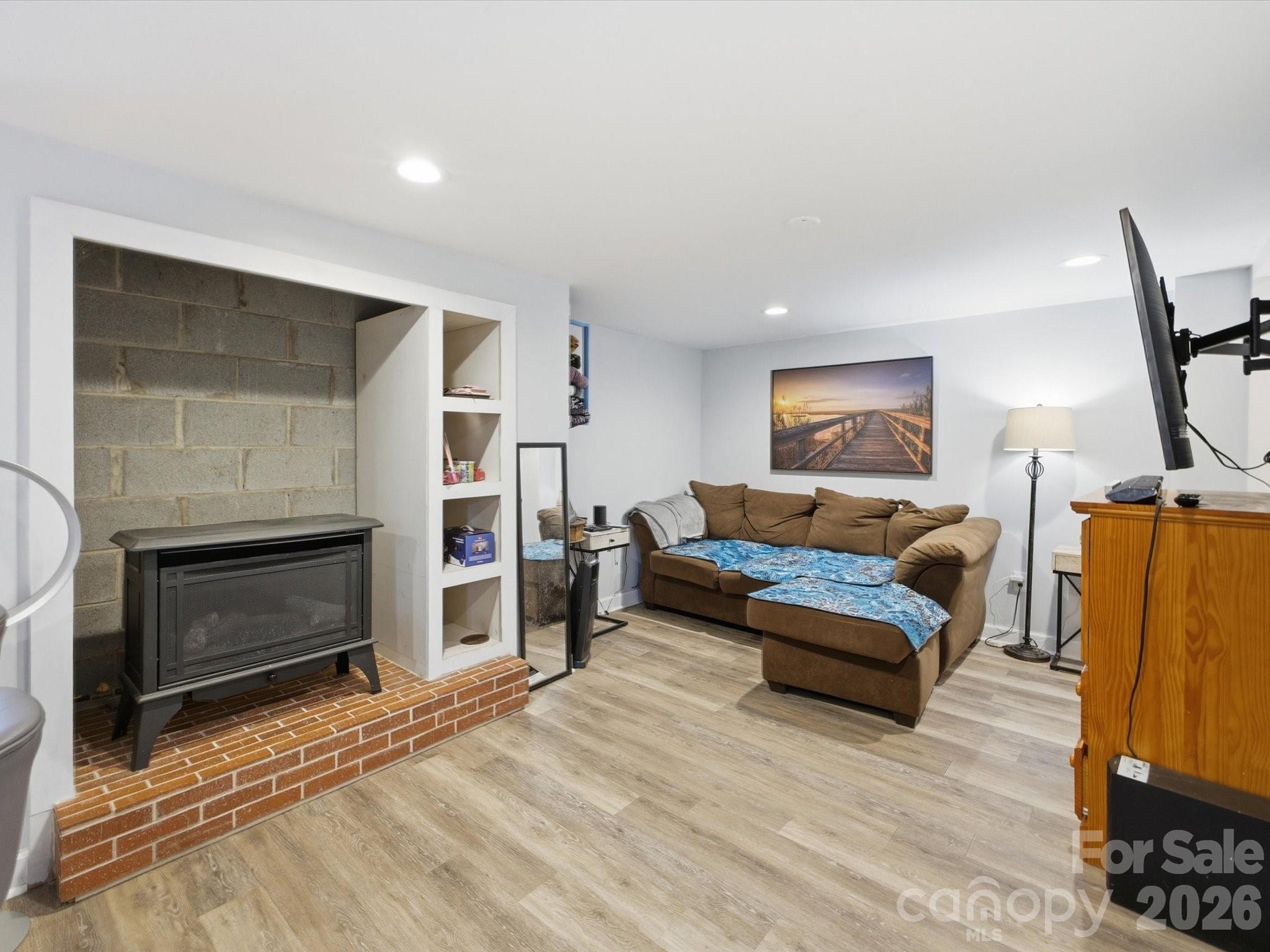 109 Elk Court — Mount Holly