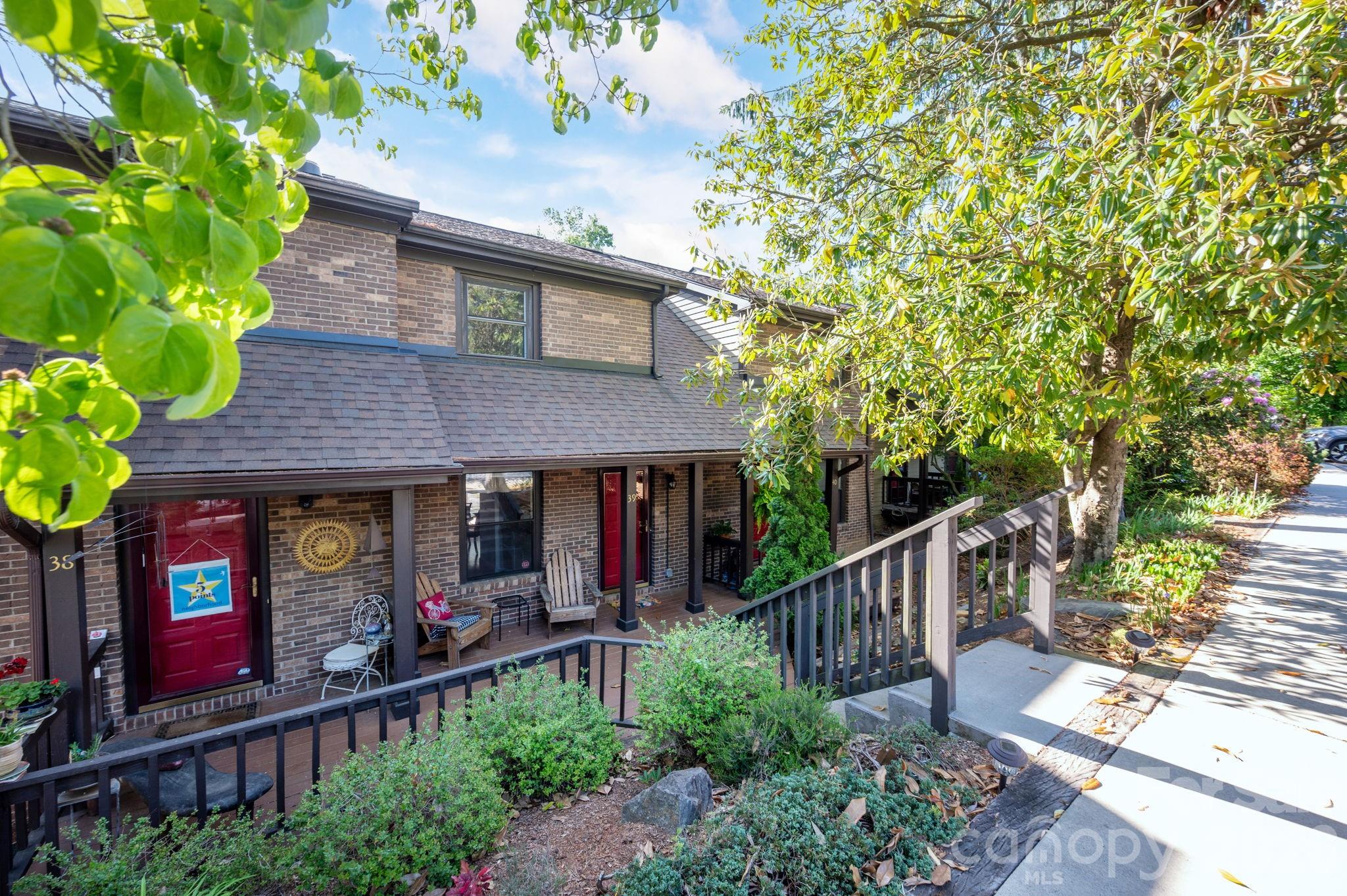 16 Spears Avenue #39 — Asheville
