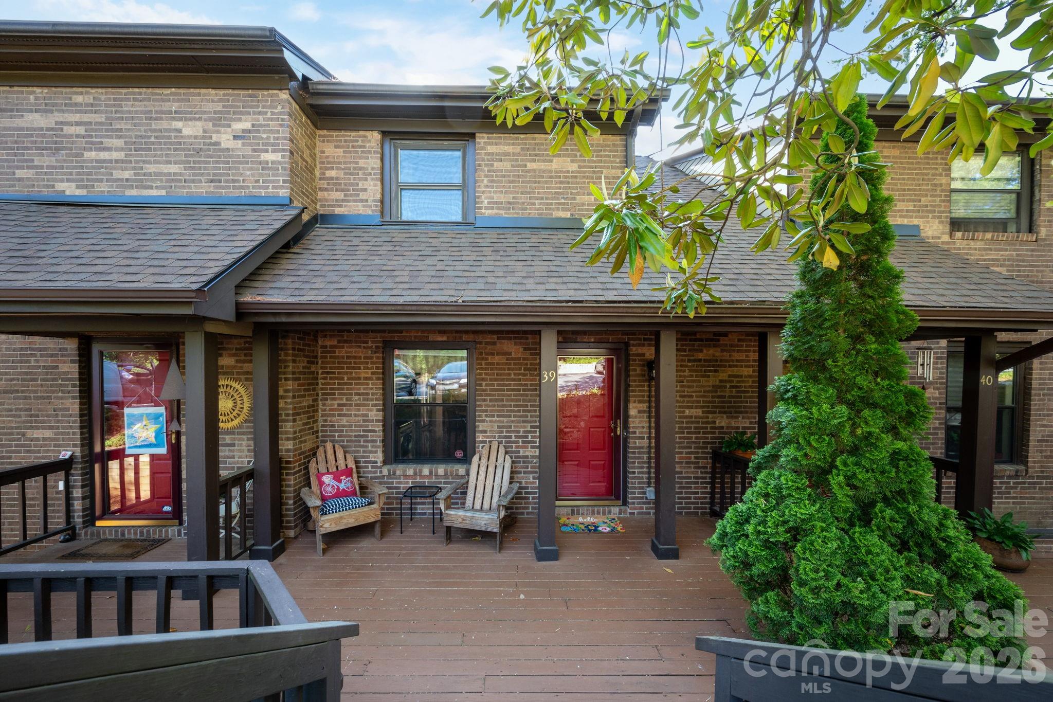 16 Spears Avenue #39 — Asheville