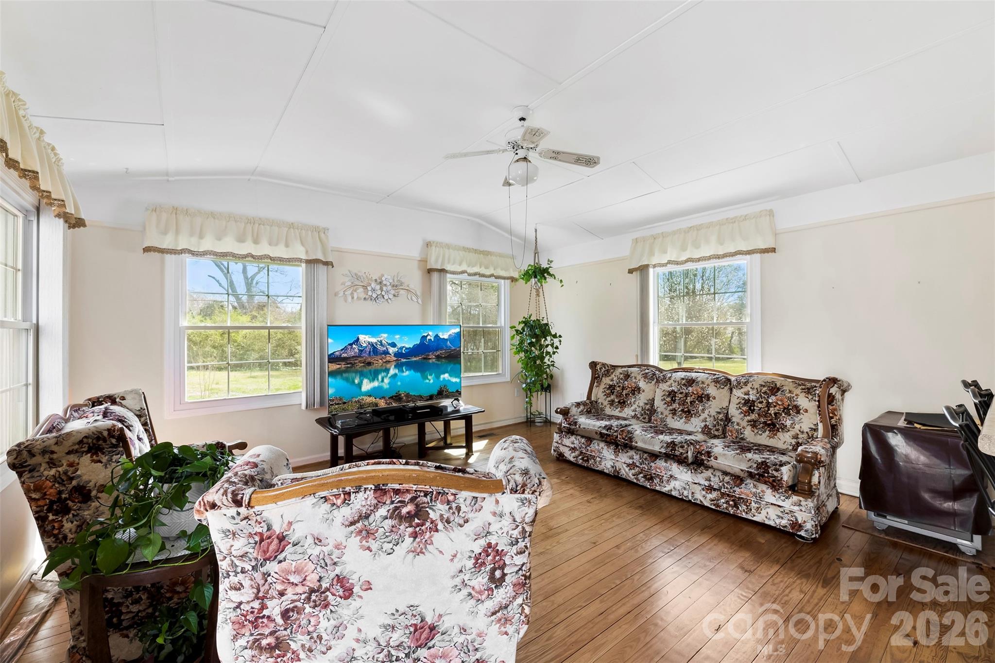 1347 Meadow Lakes Road — Rock Hill