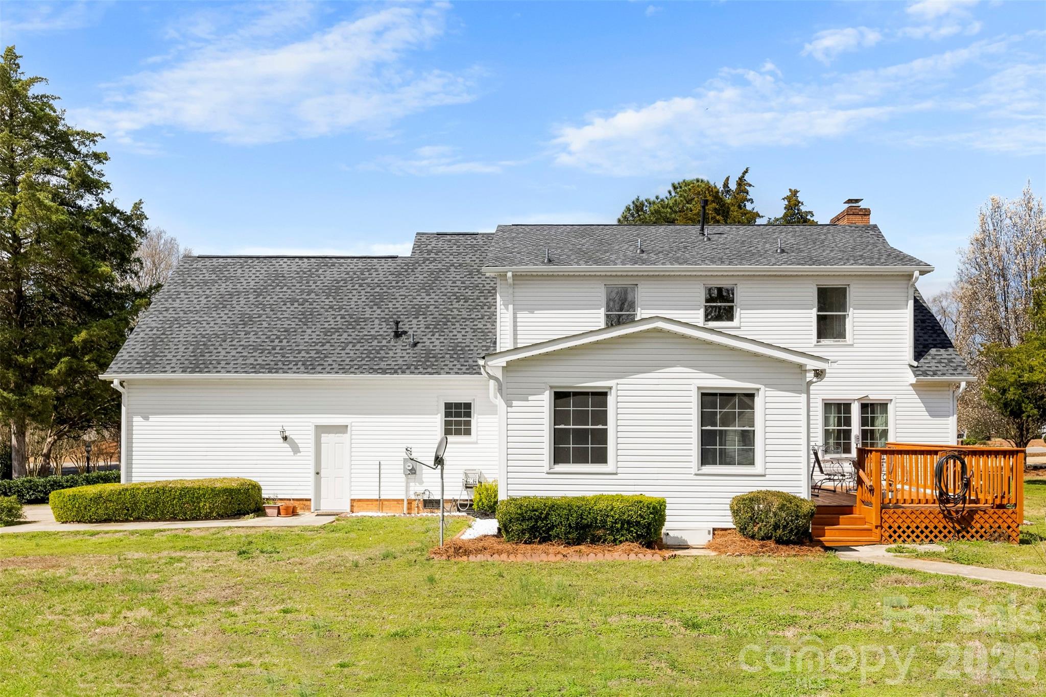 1347 Meadow Lakes Road — Rock Hill