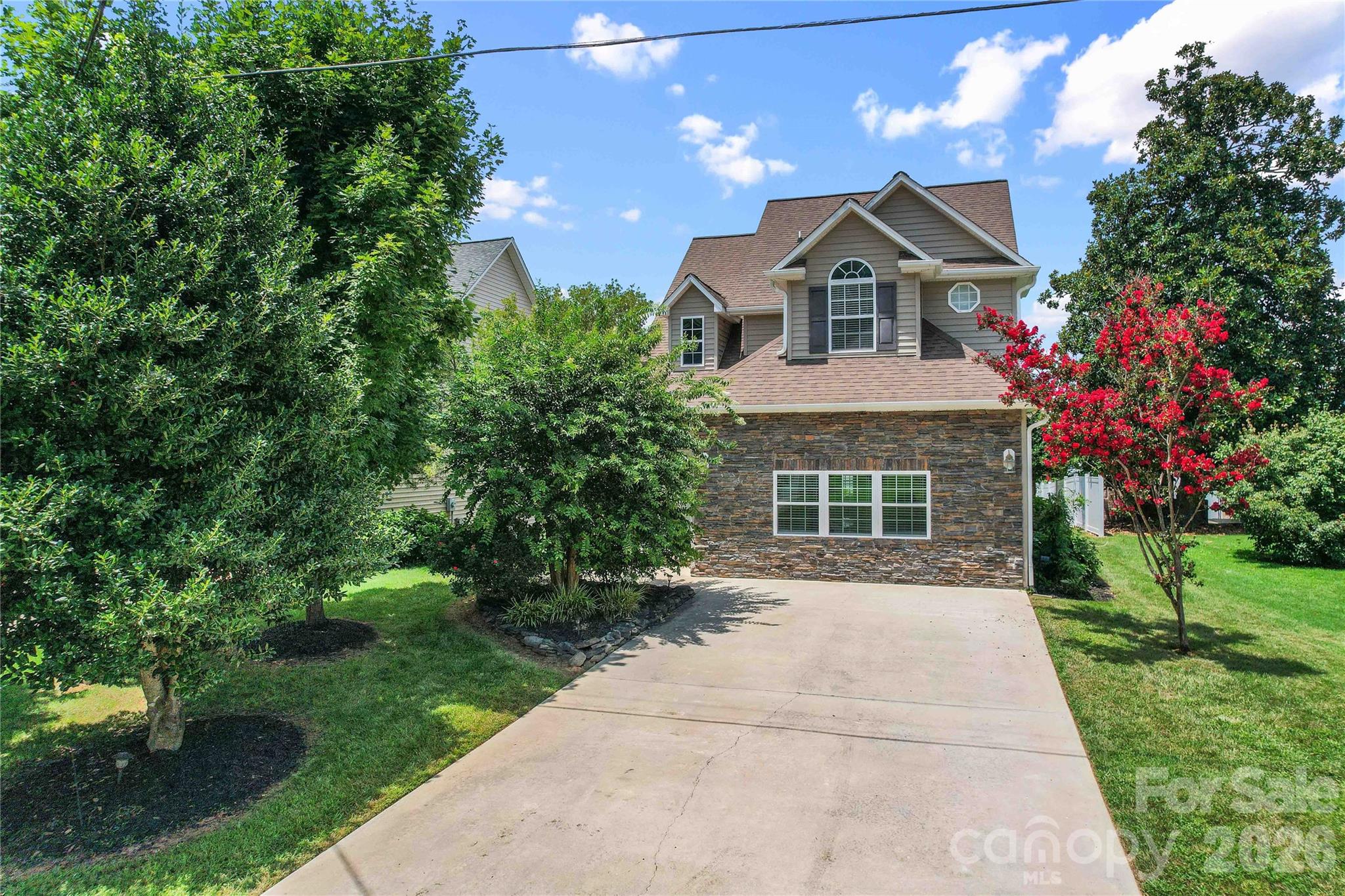1180 Riverview Road Extension — Lexington