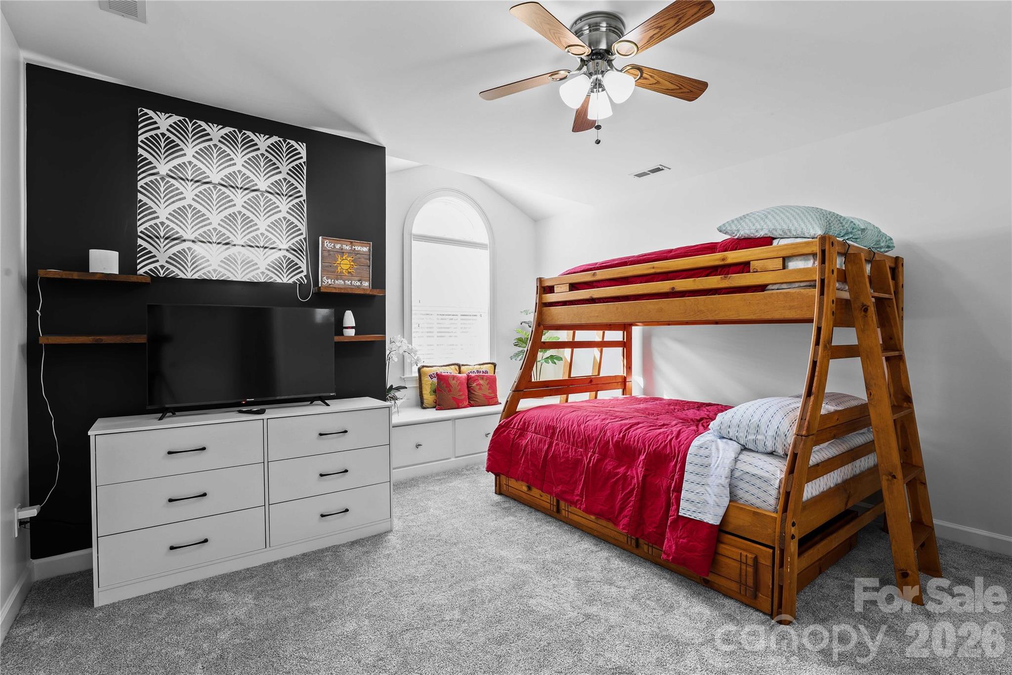 1180 Riverview Road Extension — Lexington