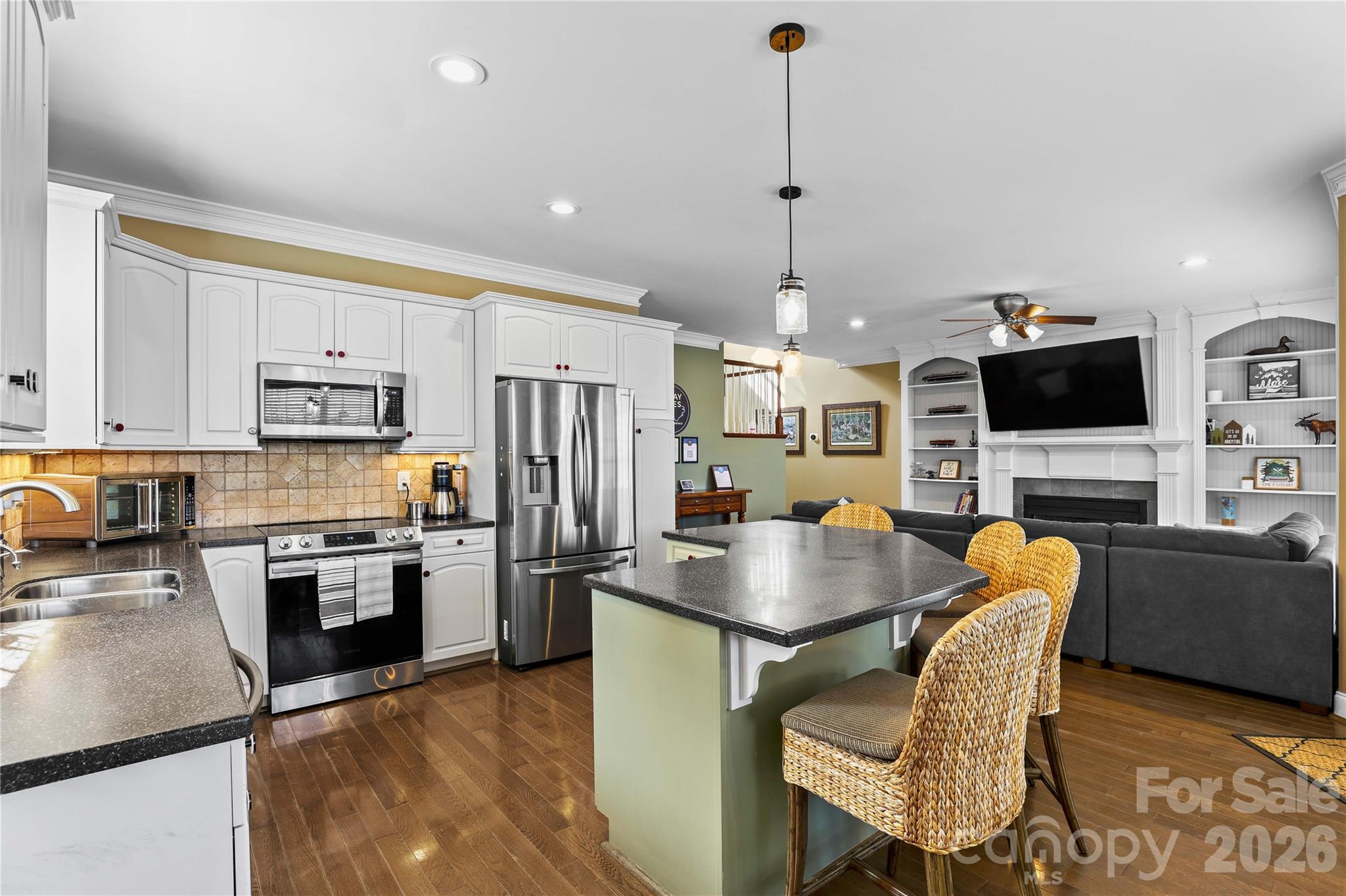 1180 Riverview Road Extension — Lexington