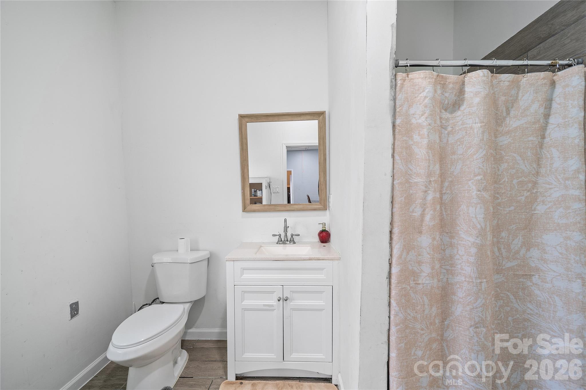 4013 Tuck Knight Court — Lancaster
