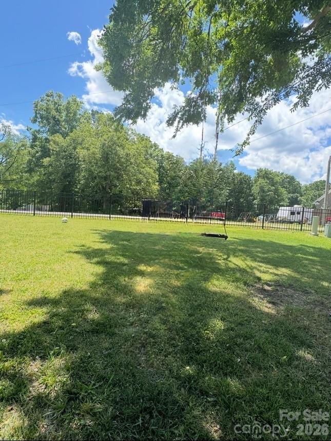 4013 Tuck Knight Court — Lancaster