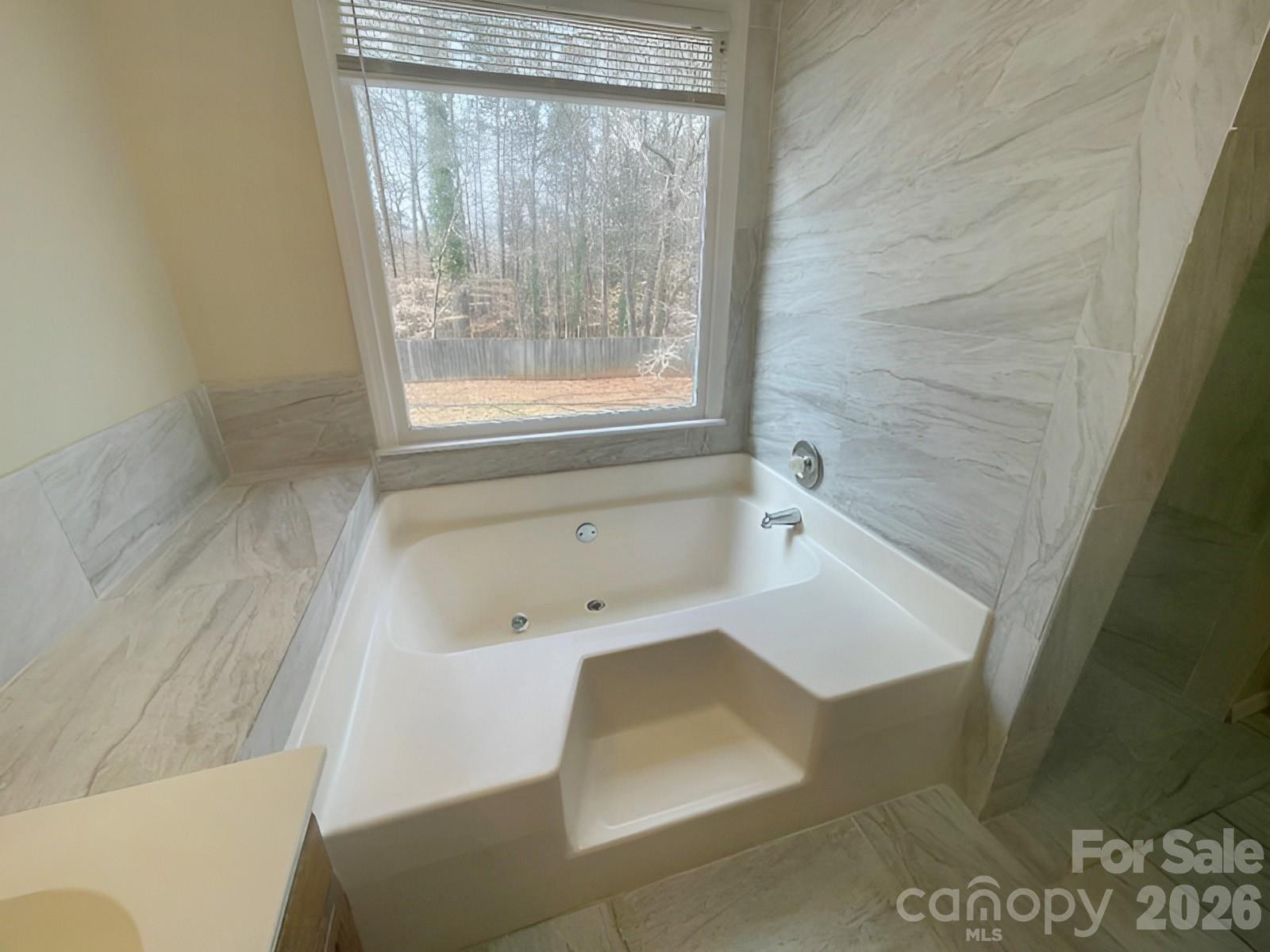 2229 Century Oaks Lane — Charlotte