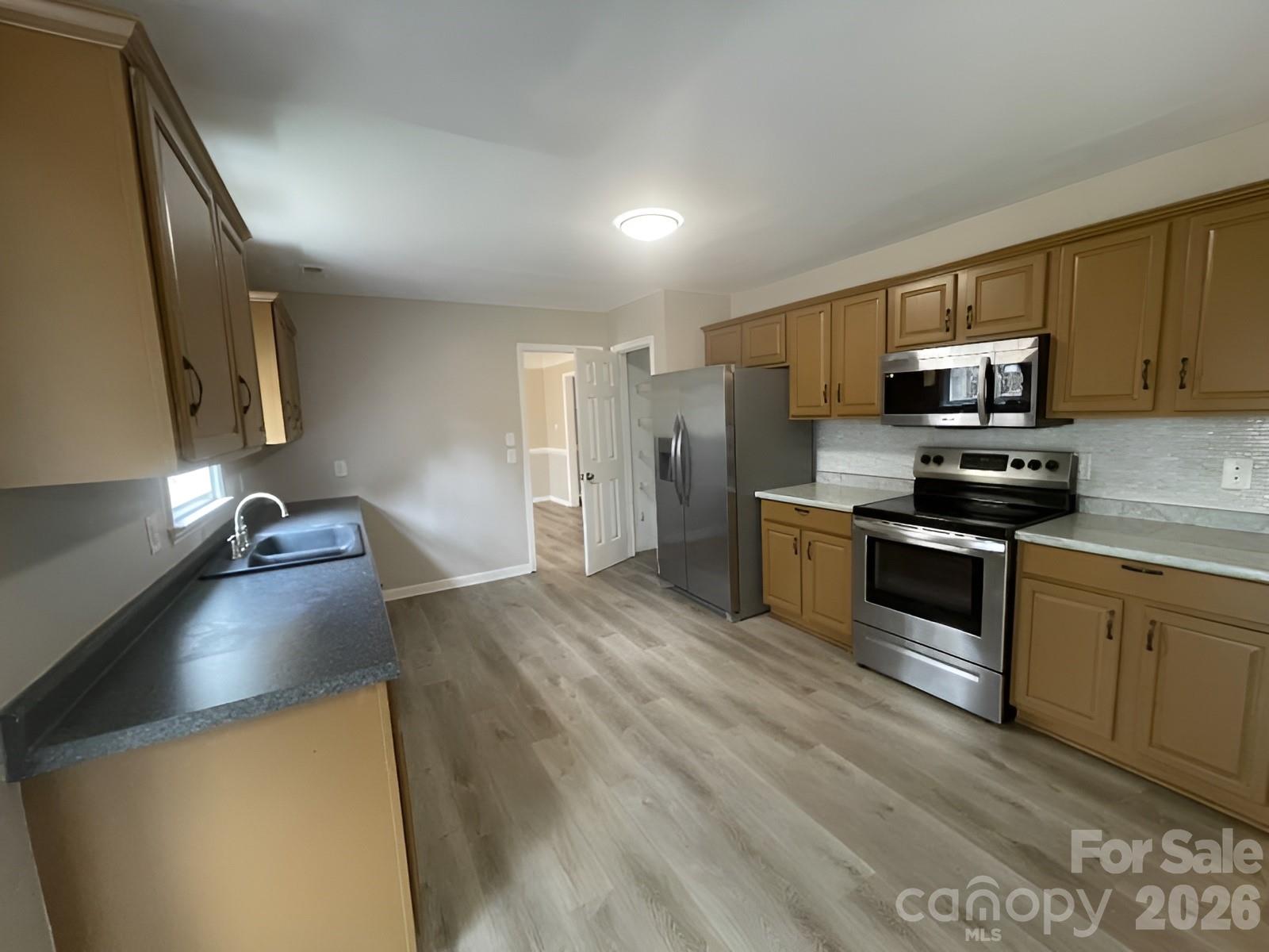 2229 Century Oaks Lane — Charlotte