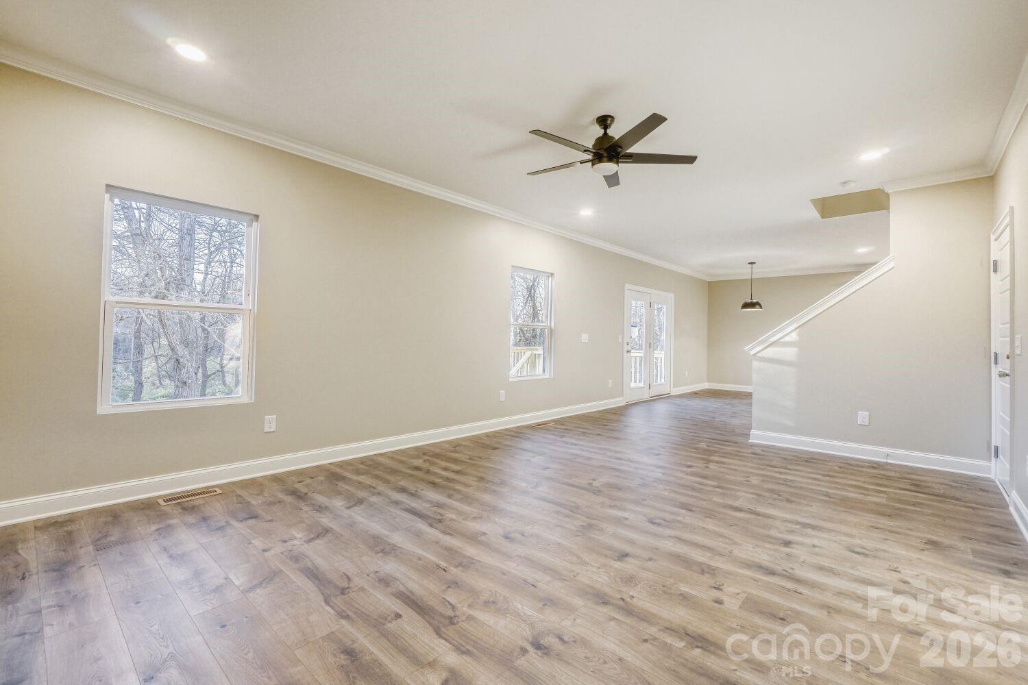 111 Marshdale Avenue SW — Concord