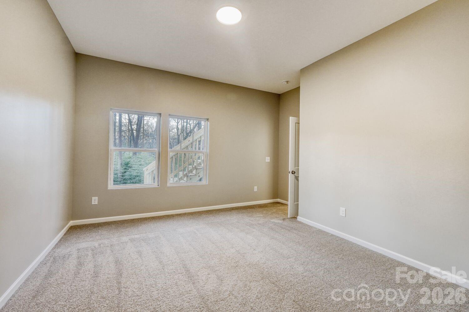 111 Marshdale Avenue SW — Concord
