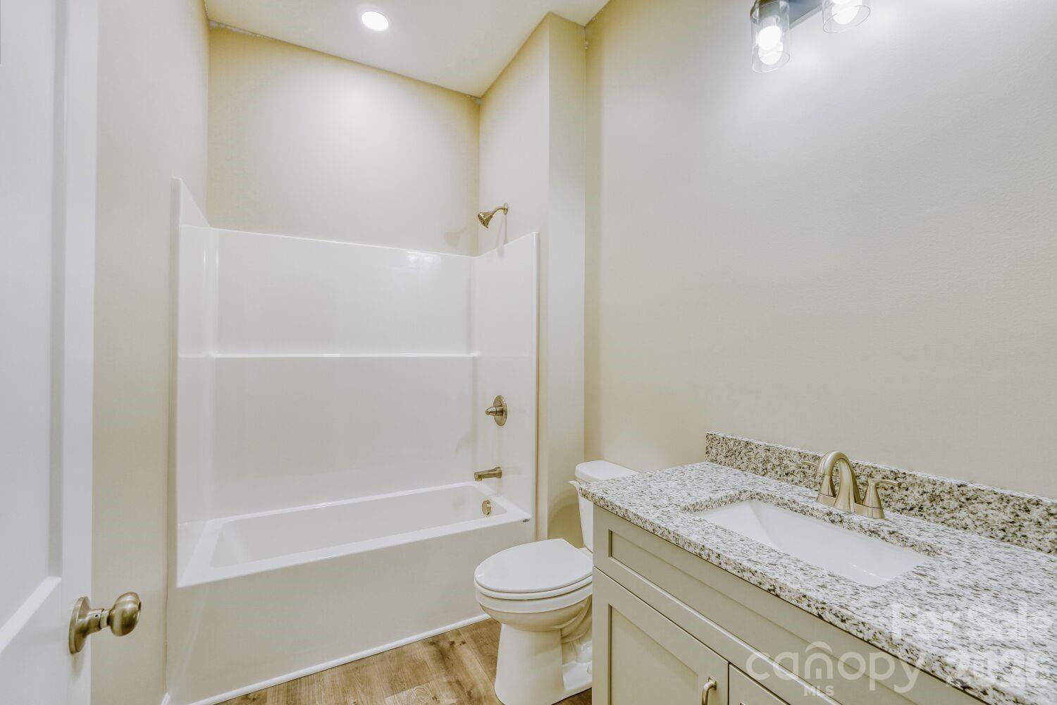 111 Marshdale Avenue SW — Concord