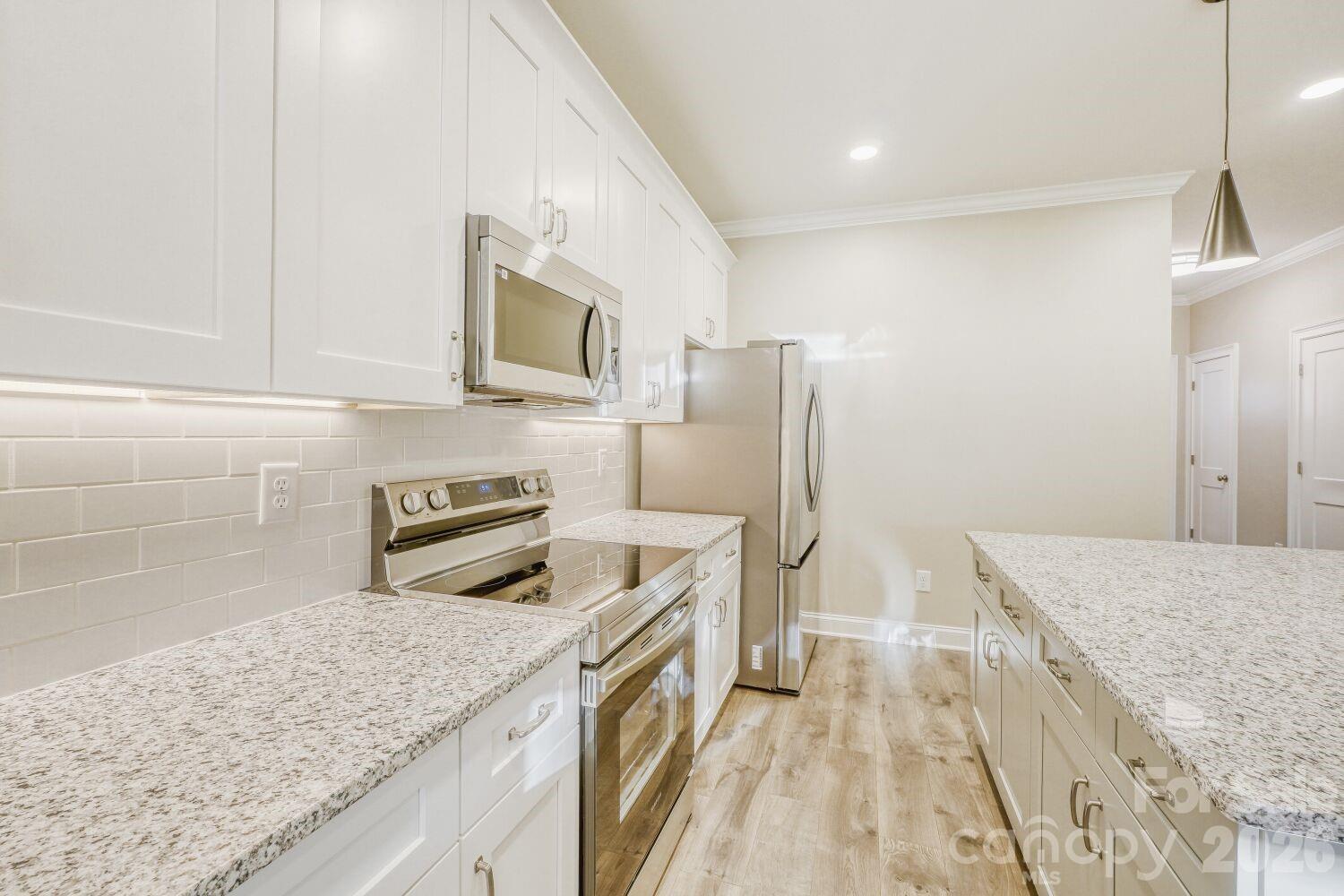 111 Marshdale Avenue SW — Concord