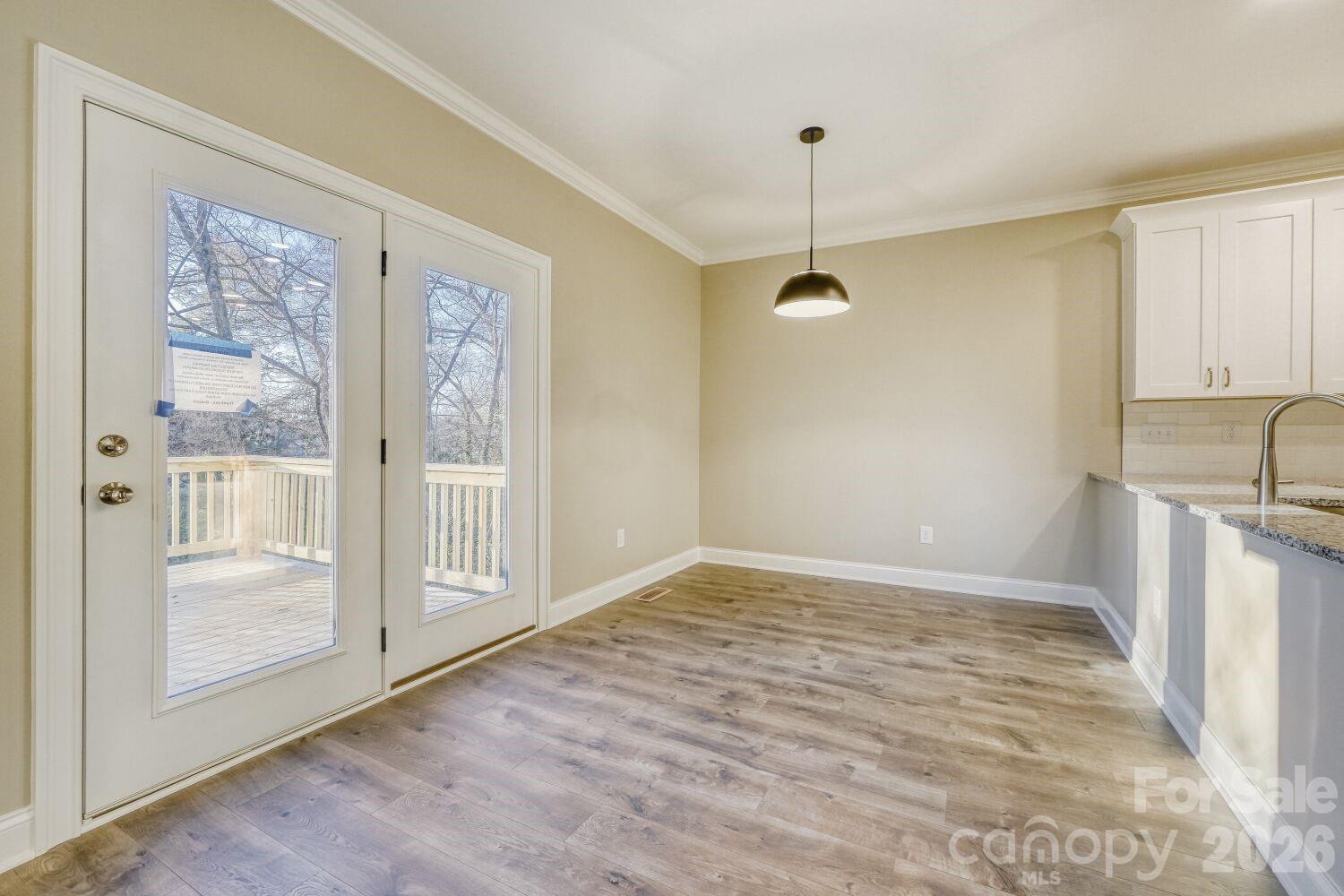 111 Marshdale Avenue SW — Concord