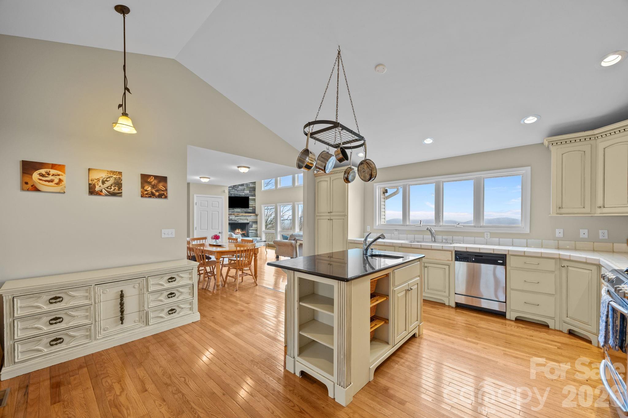 995 Towery Trace — Ellenboro