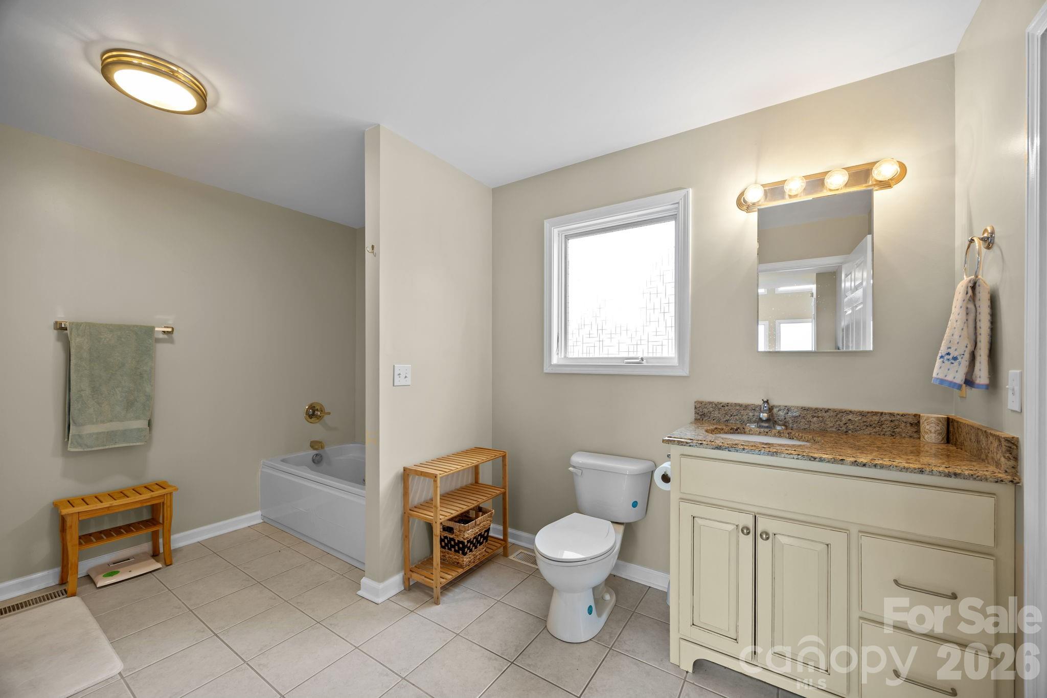 995 Towery Trace — Ellenboro