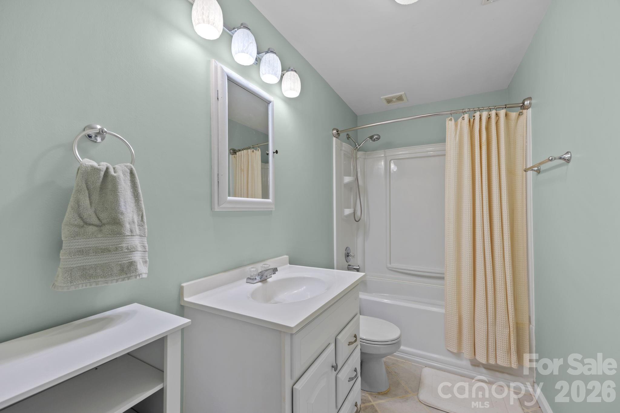 995 Towery Trace — Ellenboro