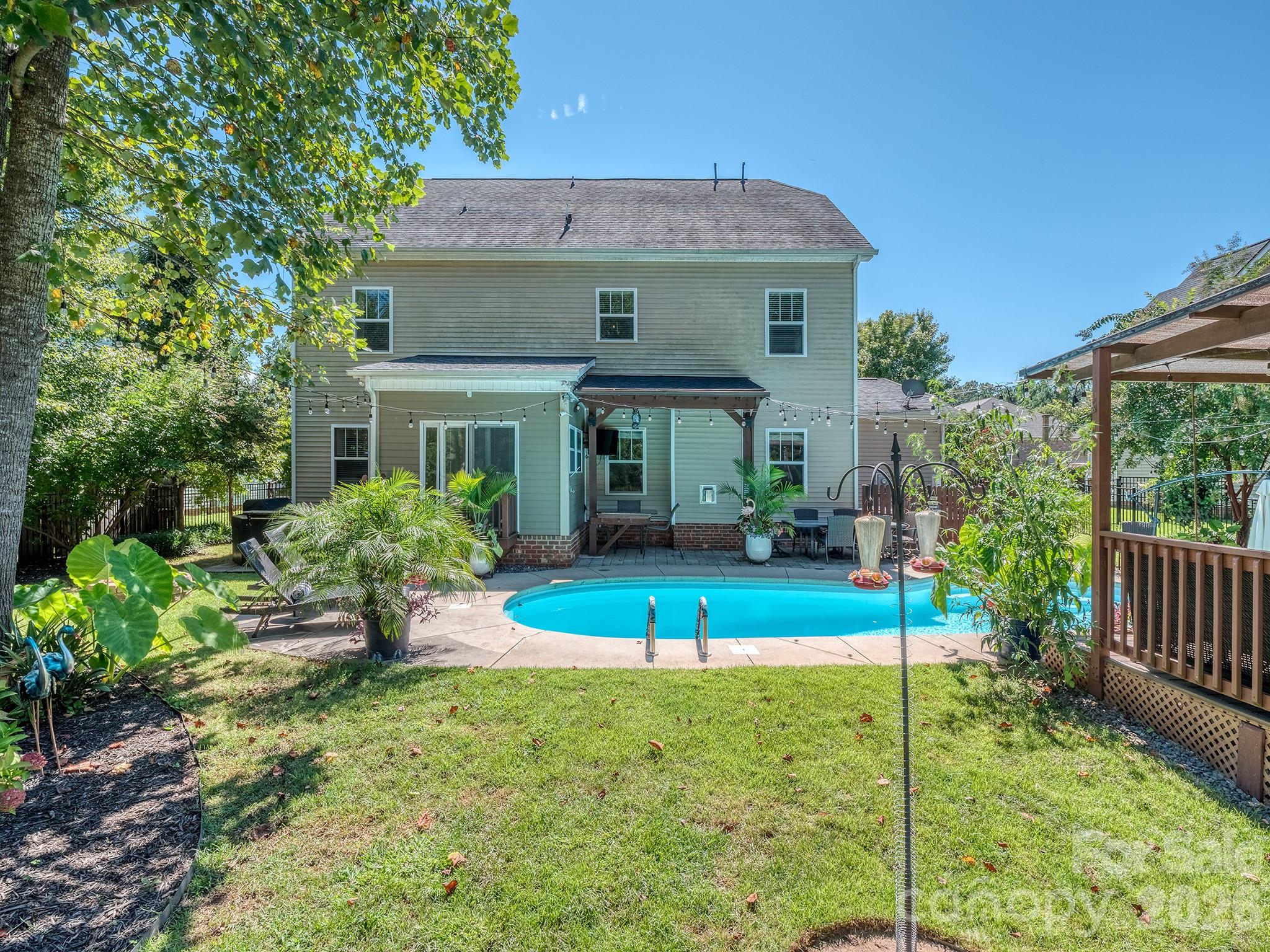 126 Misty Woods Drive — Lake Wylie