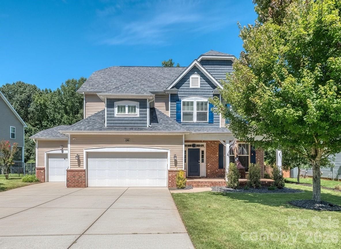 126 Misty Woods Drive — Lake Wylie
