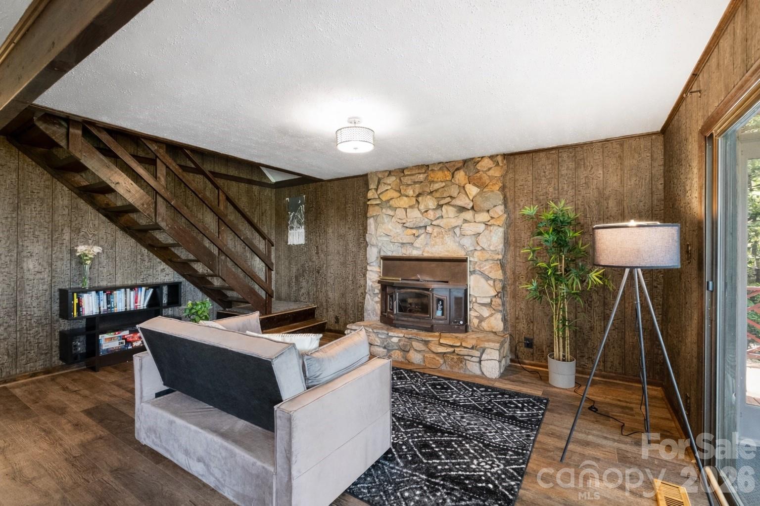 5545 Pine Ridge Drive — Connelly Springs