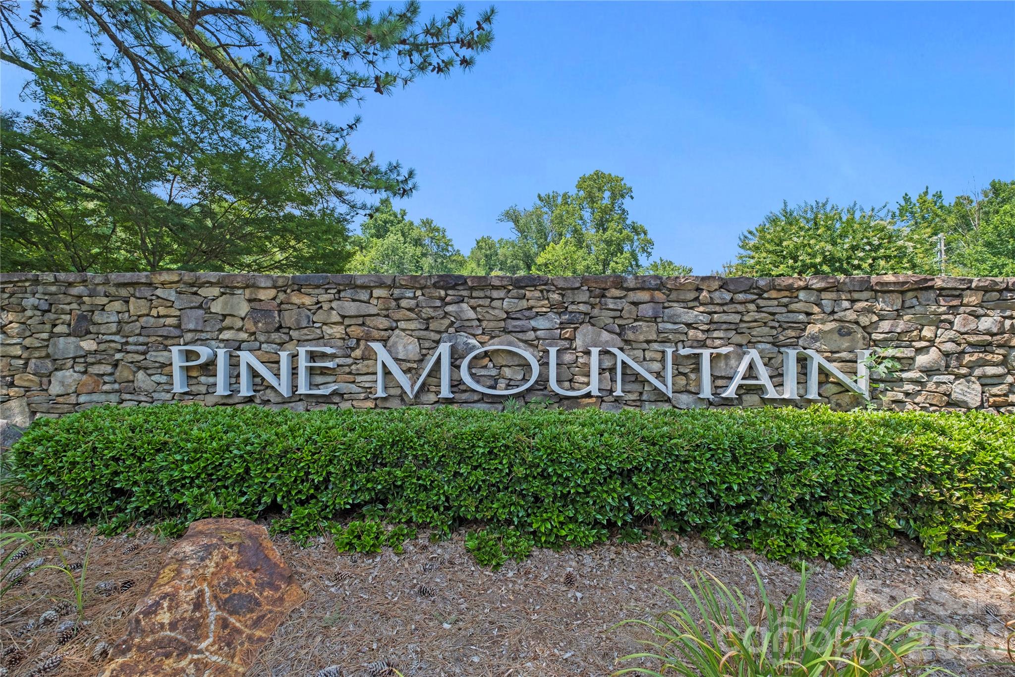 5545 Pine Ridge Drive — Connelly Springs