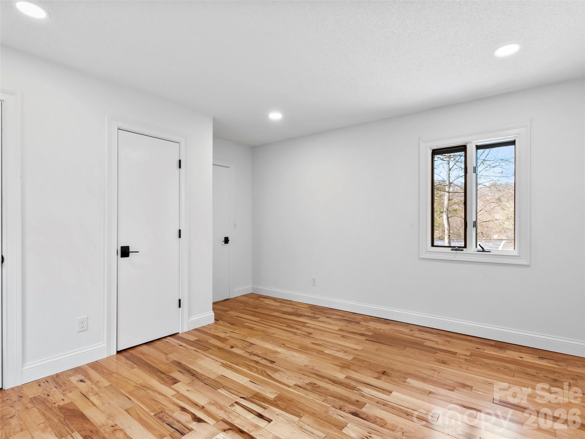 2731 Miller Lane — Hendersonville