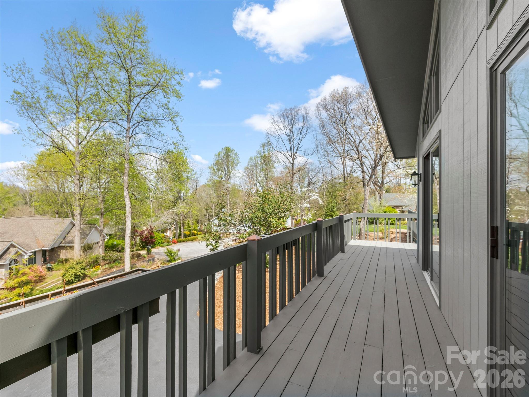 2731 Miller Lane — Hendersonville