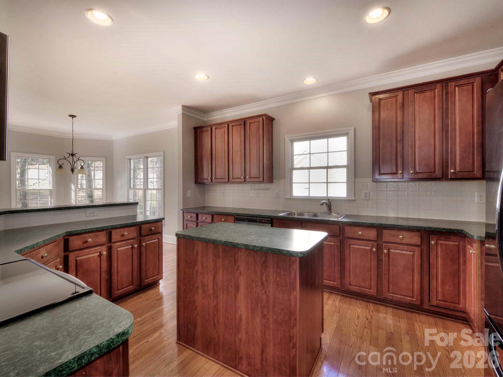 16009 Cranleigh Drive — Huntersville